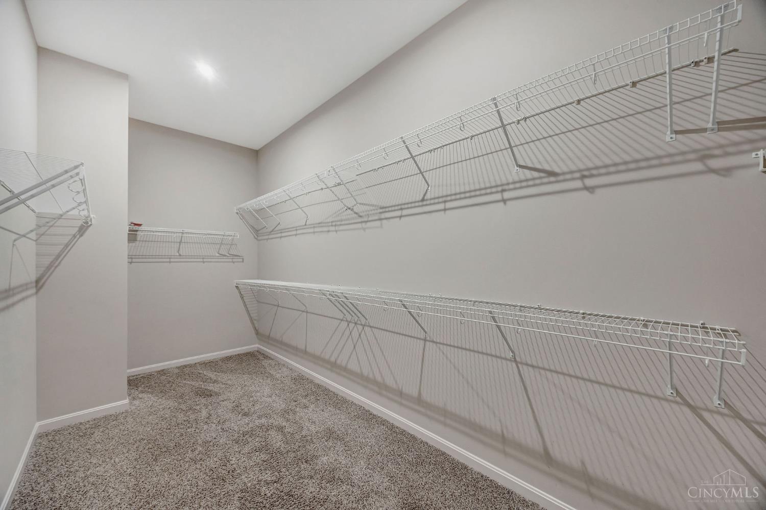 Liberty Twp, Ohio, 45011, United States, 5 Bedrooms Bedrooms, ,4 BathroomsBathrooms,Residential,For Sale,1998520