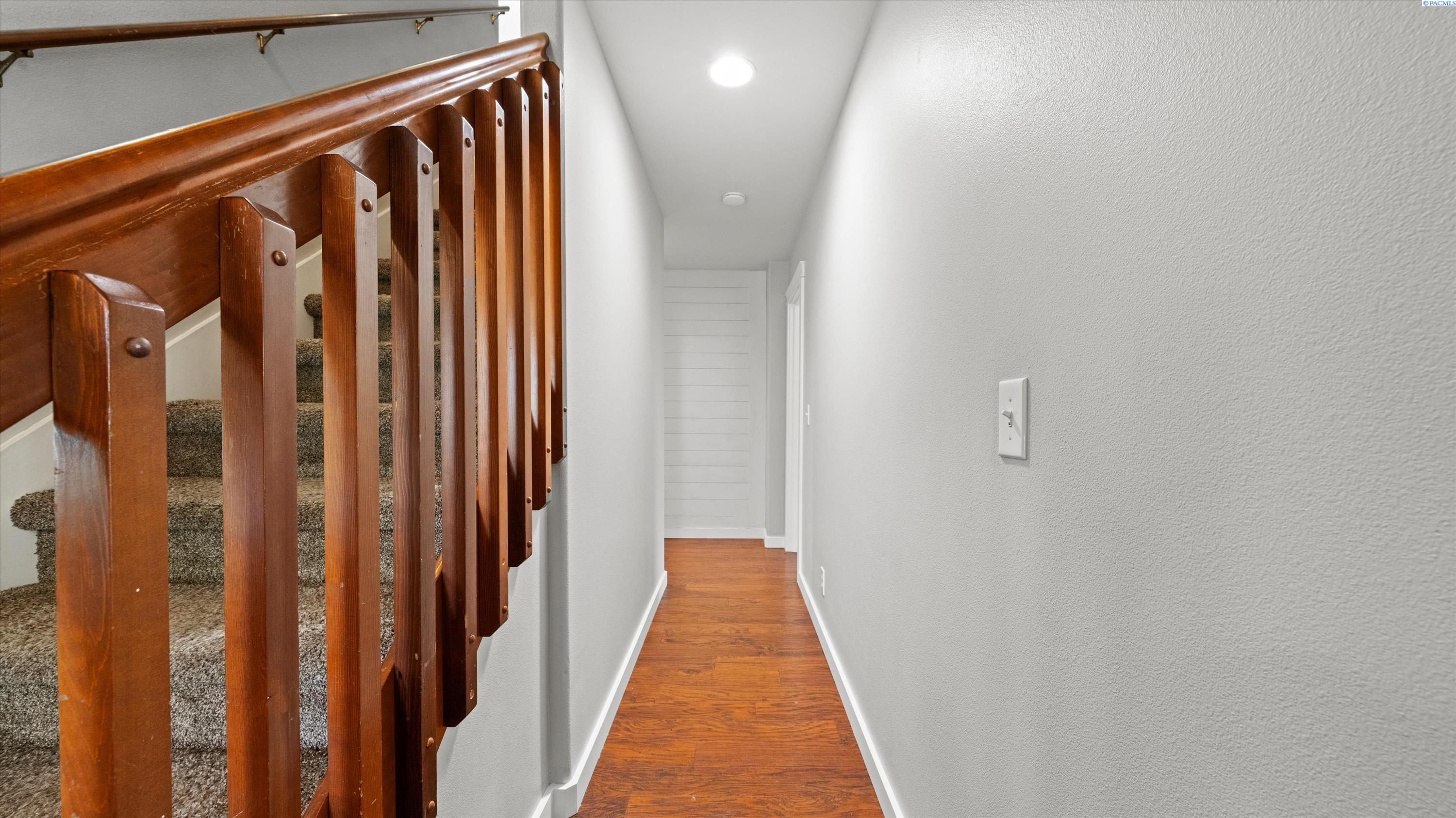 Pasco, Washington, 99301, United States, 4 Bedrooms Bedrooms, ,2 BathroomsBathrooms,Residential,For Sale,1956772