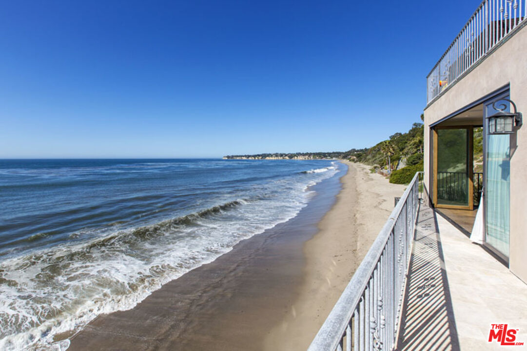 Malibu, California, 90265, United States, 5 Bedrooms Bedrooms, ,6 BathroomsBathrooms,Residential,For Sale,1895522