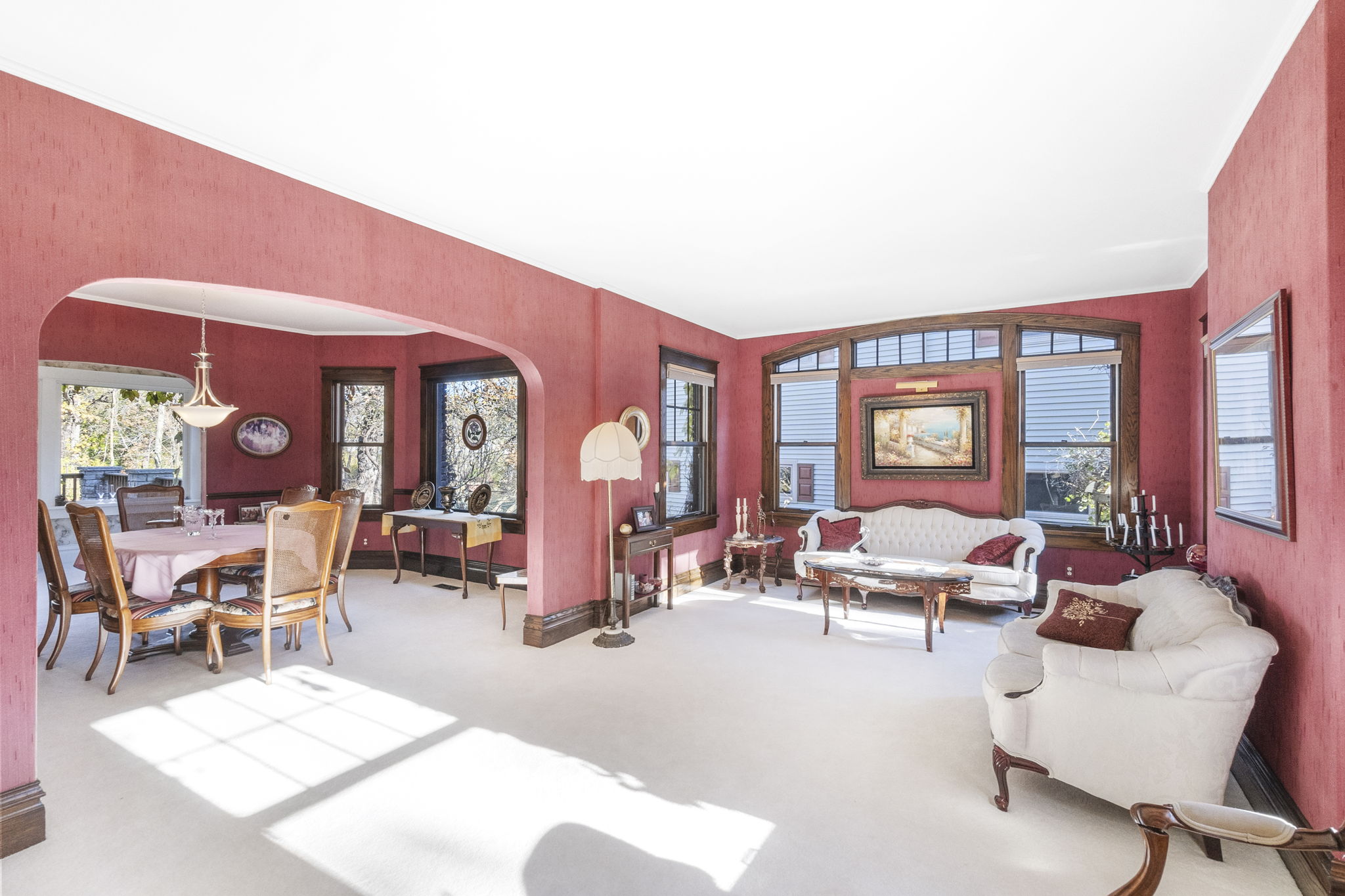 Mason City, Iowa, 50401, United States, 5 Bedrooms Bedrooms, ,3 BathroomsBathrooms,Residential,For Sale,1974101