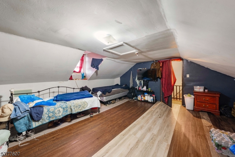 Plainfield City, New Jersey, 07060, United States, 8 Bedrooms Bedrooms, ,5 BathroomsBathrooms,Residential,For Sale,1933481