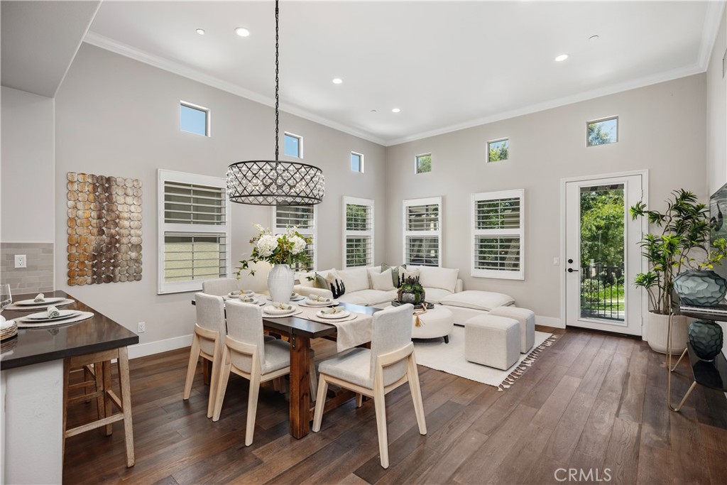 Irvine, California, 92620, United States, 2 Bedrooms Bedrooms, ,2 BathroomsBathrooms,Residential,For Sale,1906932