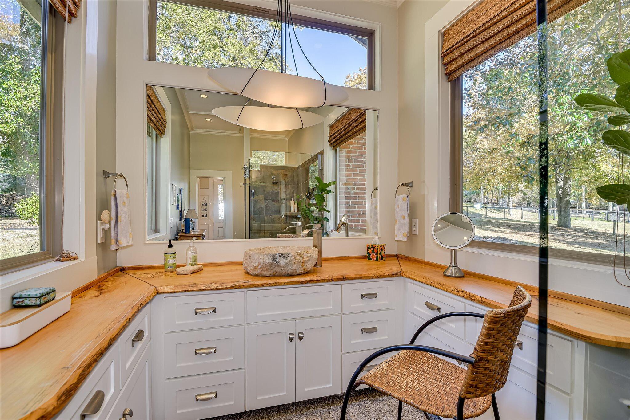 Aiken, South Carolina, 29803, United States, 2 Bedrooms Bedrooms, ,1 BathroomBathrooms,Residential,For Sale,1993088