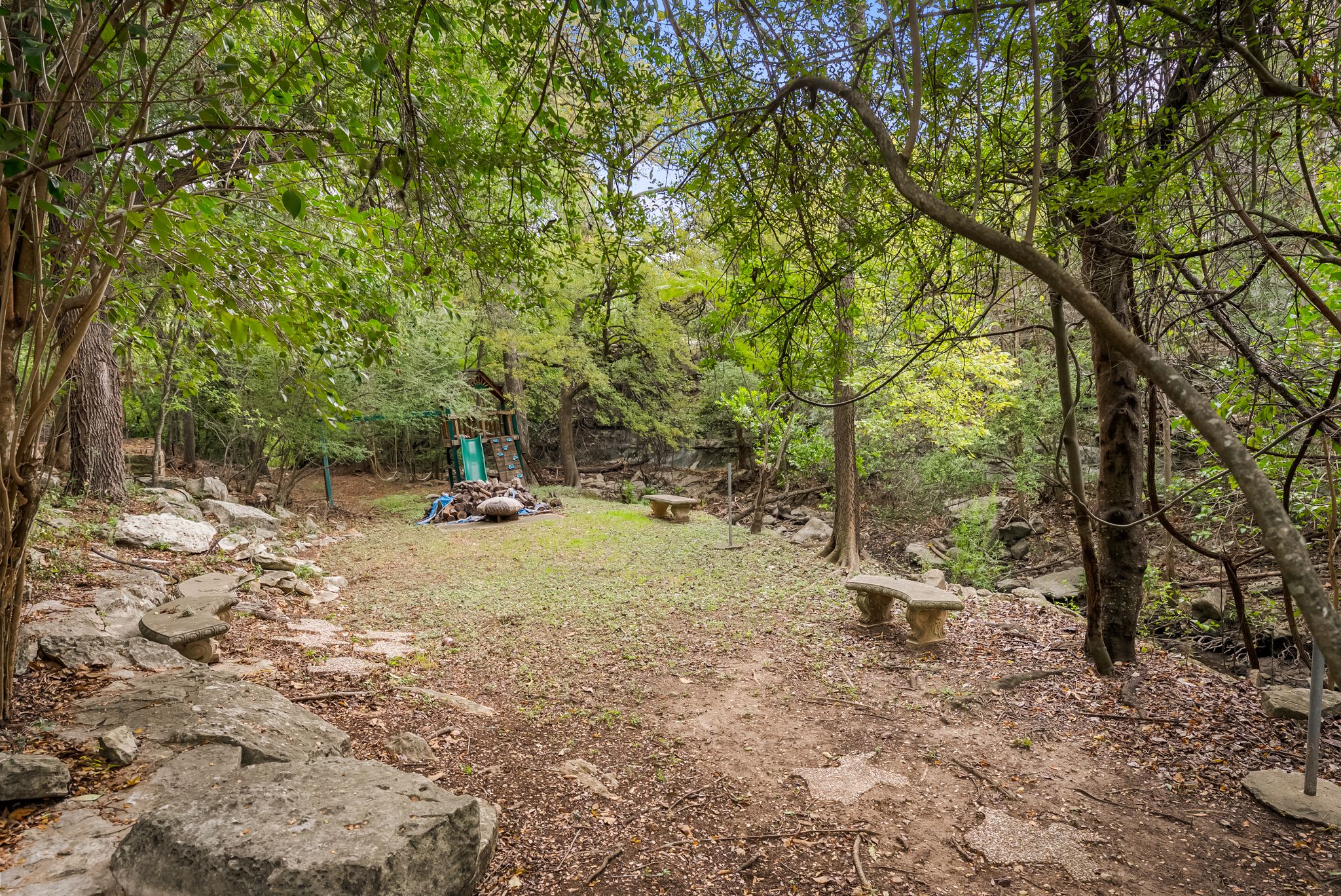  A Storybook Setting on Bull Creek - 物件實景