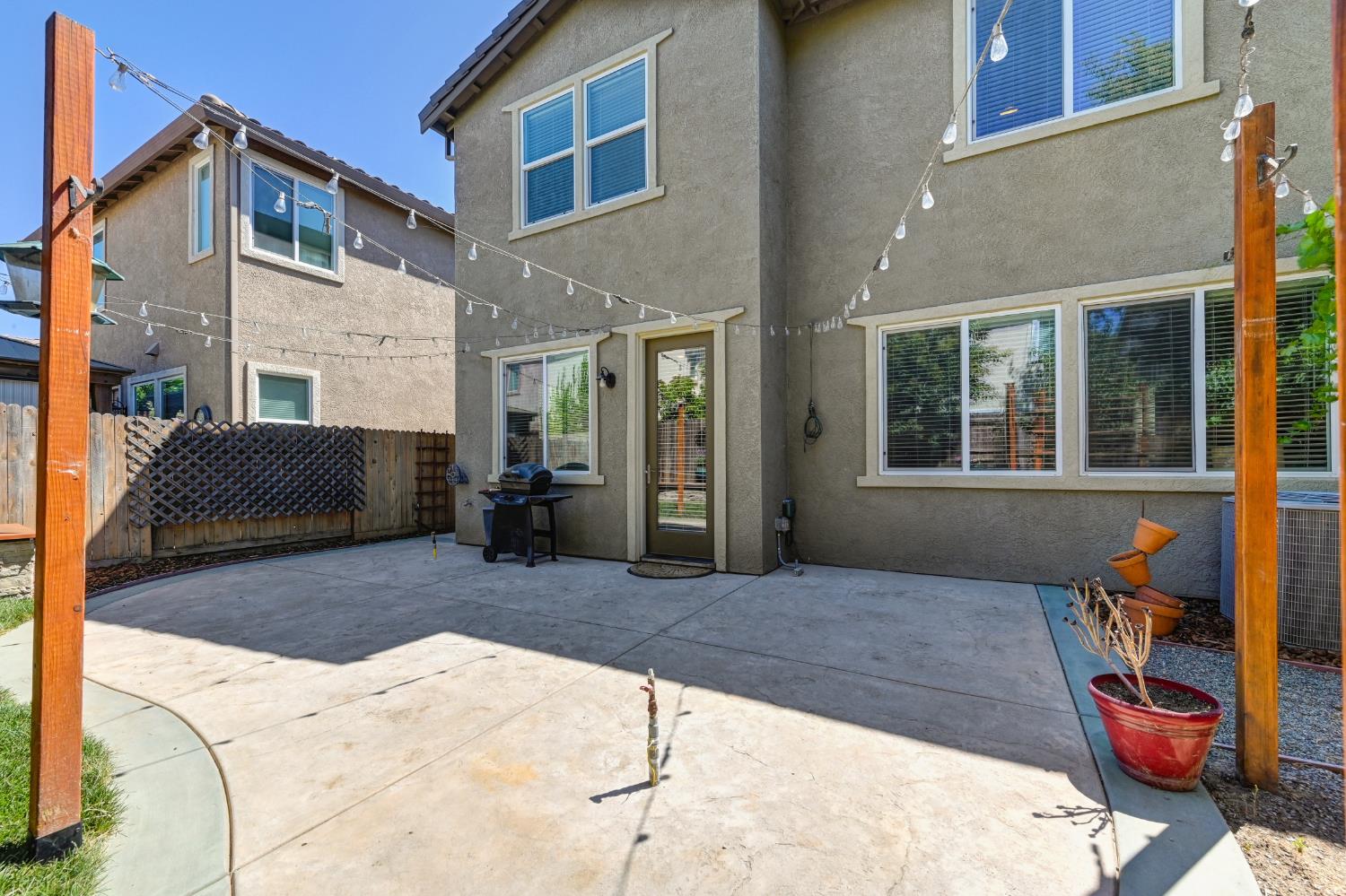 West Sacramento, California, 95691, United States, 4 Bedrooms Bedrooms, ,3 BathroomsBathrooms,Residential,For Sale,1906869