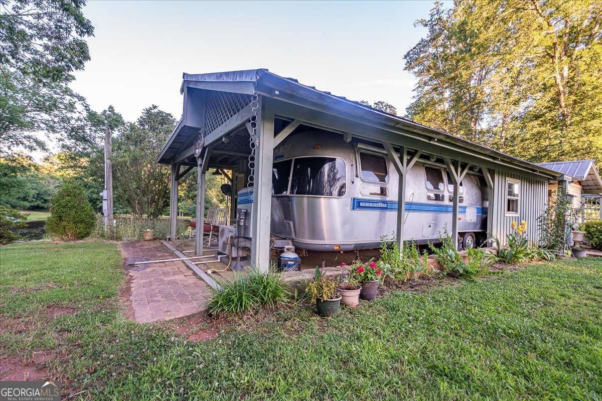 Athens, Georgia, 30607, United States, 4 Bedrooms Bedrooms, ,2 BathroomsBathrooms,Residential,For Sale,1875315