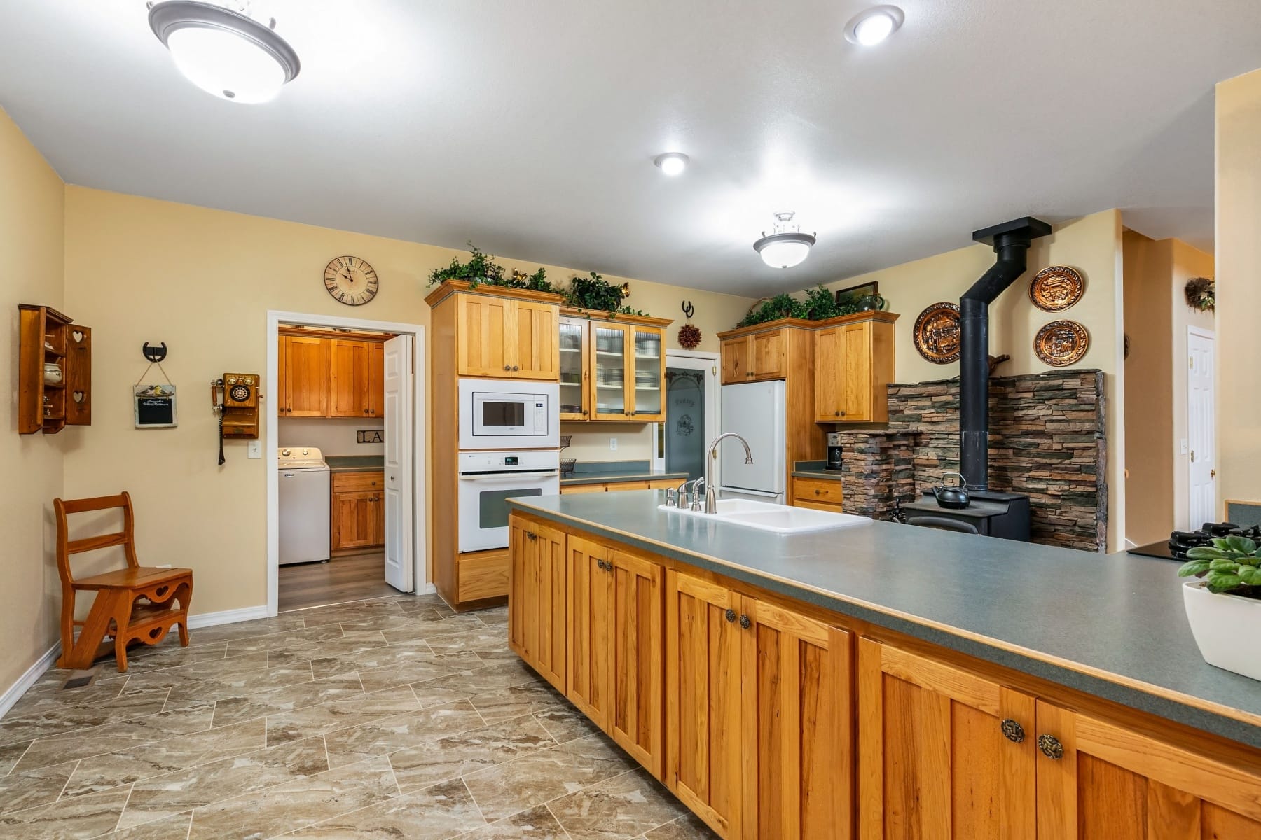  5920 NE Cerysa Lane Prineville, OR 97754 - 物件實景