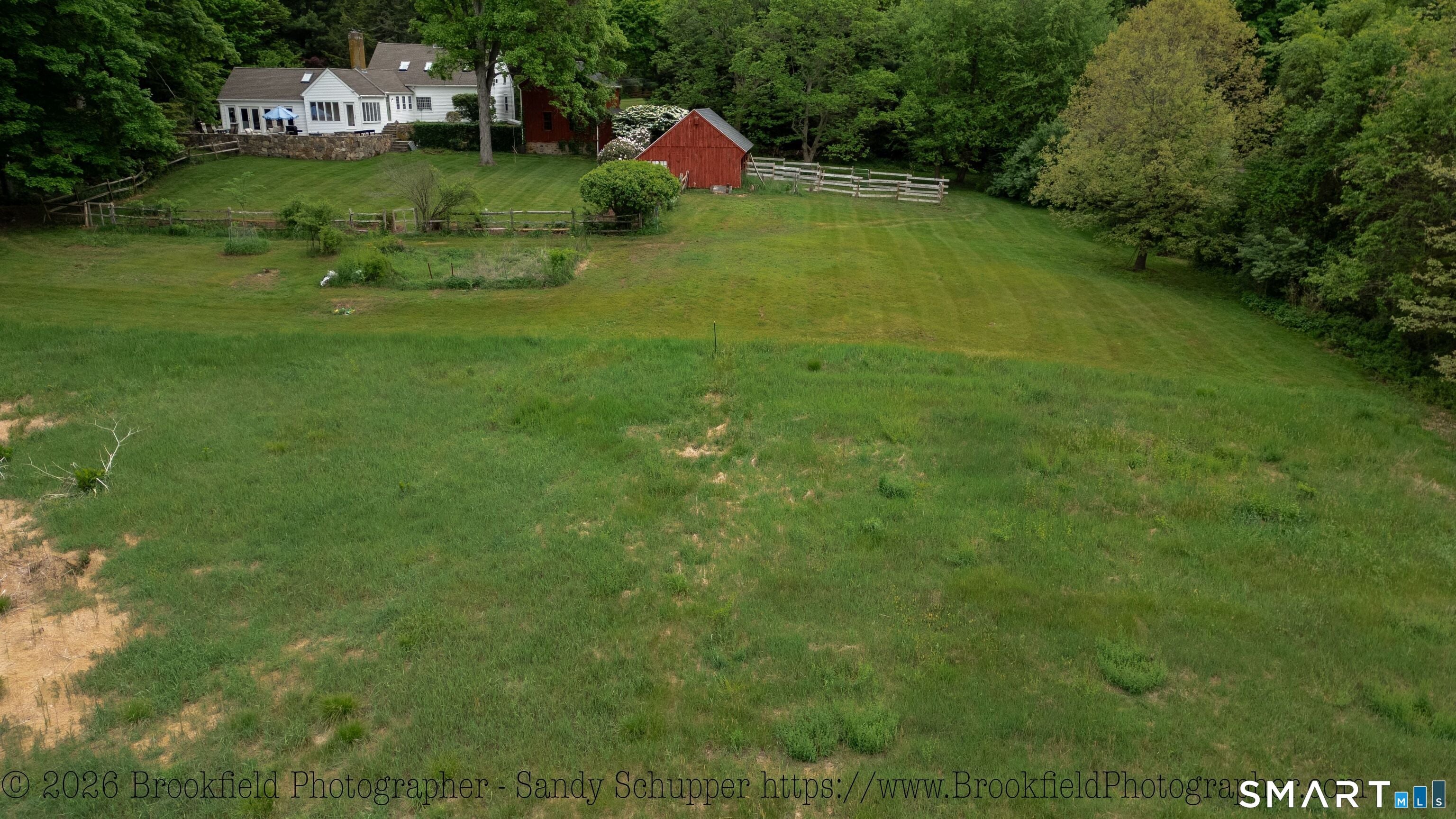 Southbury, Connecticut, 06488, United States, 3 Bedrooms Bedrooms, ,3 BathroomsBathrooms,Residential,For Sale,2048179
