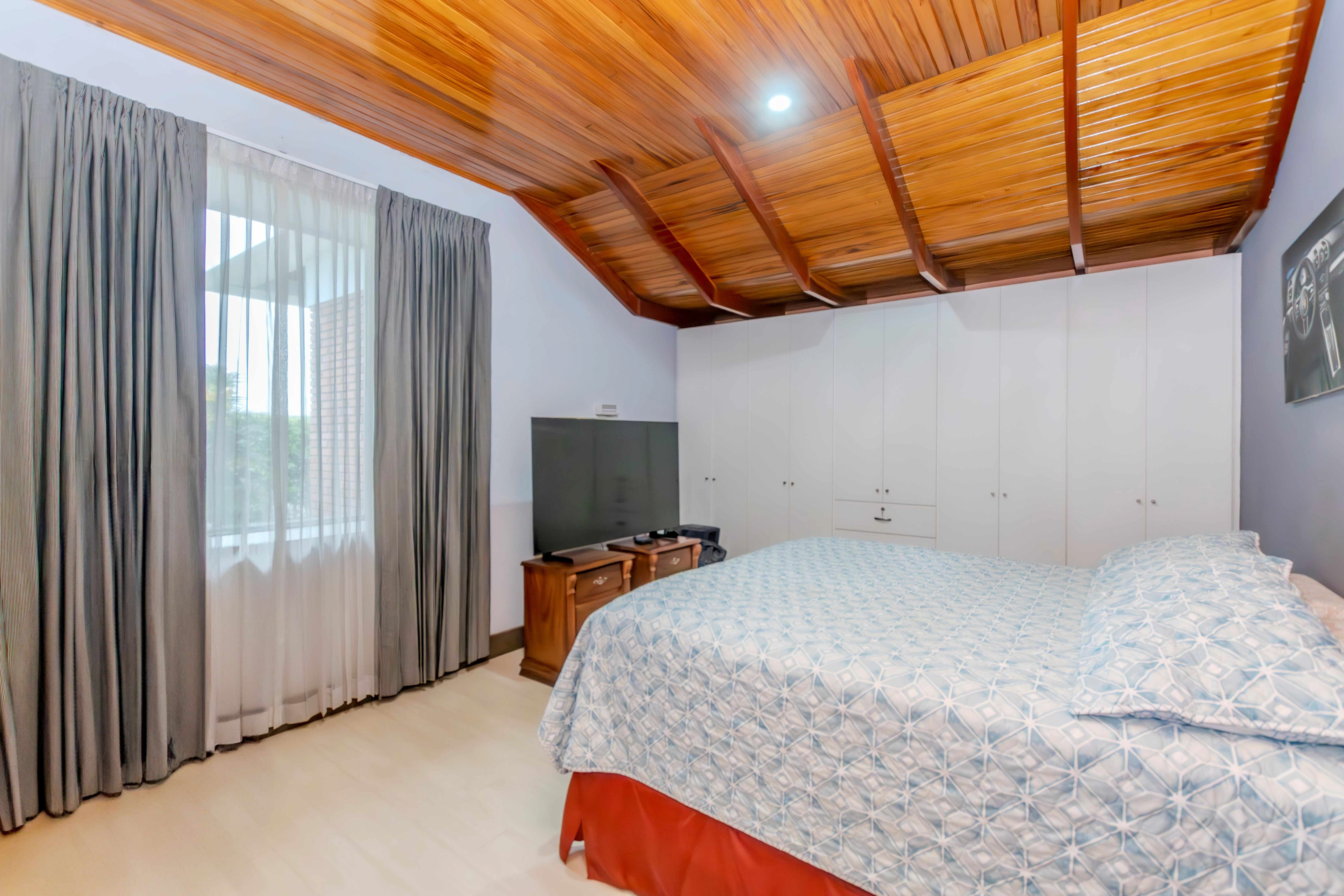 La Guacima, Alajuela, CR, 4 Bedrooms Bedrooms, ,2 BathroomsBathrooms,Residential,For Sale,1708336