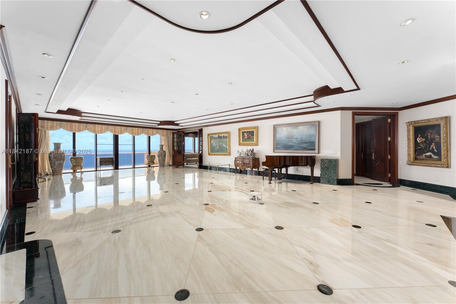 Miami Beach, Florida, 33140, United States, 4 Bedrooms Bedrooms, ,7 BathroomsBathrooms,Residential,For Sale,1895466