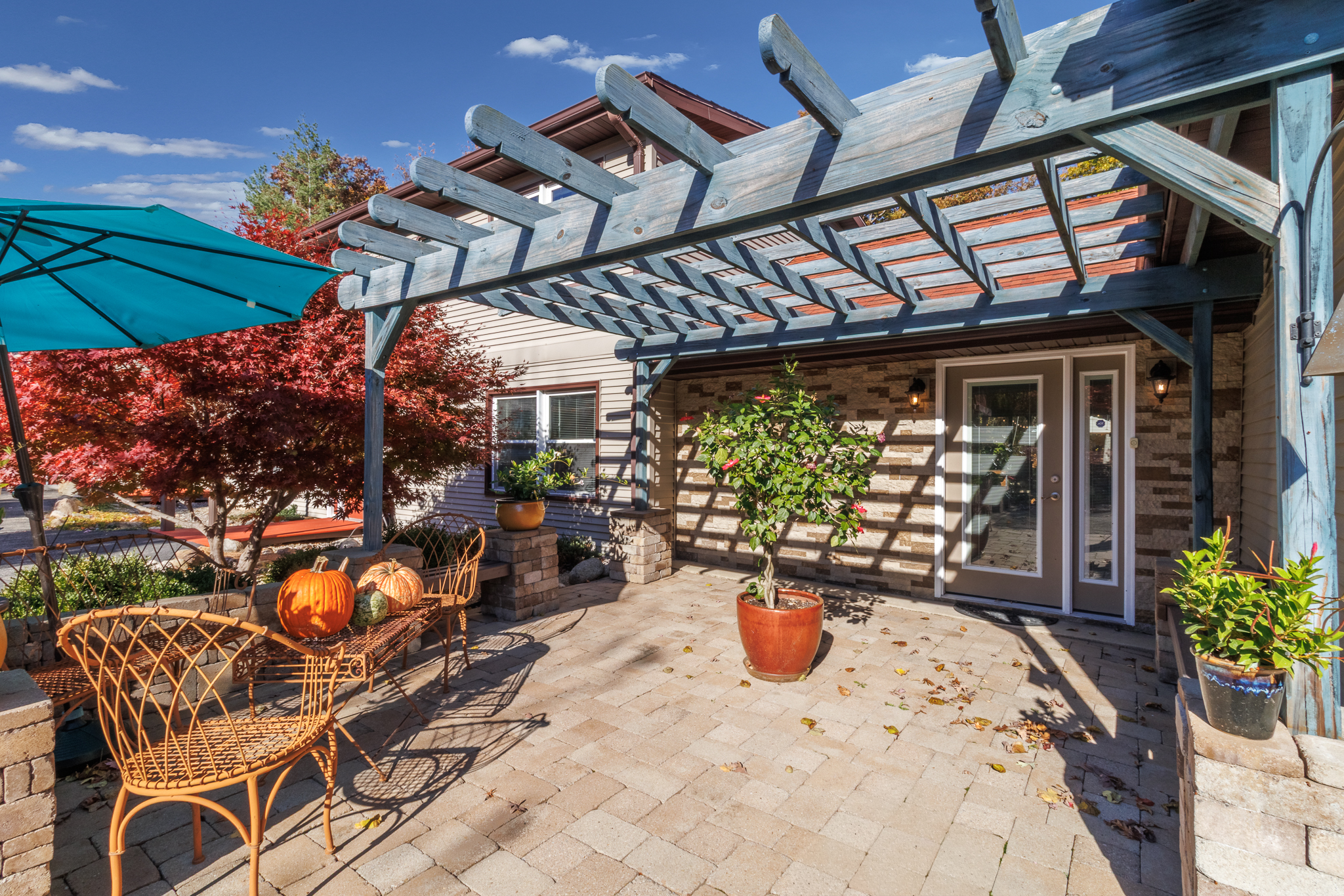 Charelston, Illinois, 61920, United States, 3 Bedrooms Bedrooms, ,3 BathroomsBathrooms,Residential,For Sale,1988576