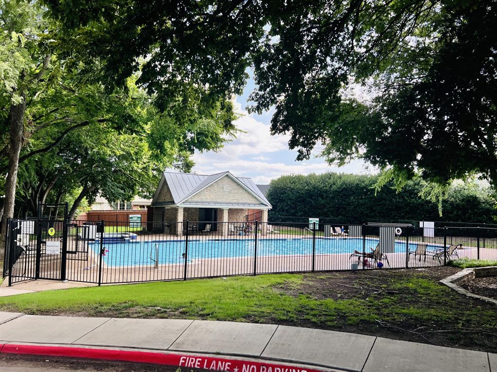 Plano, Texas, 75025, United States, 3 Bedrooms Bedrooms, ,2 BathroomsBathrooms,Residential,For Sale,2008161