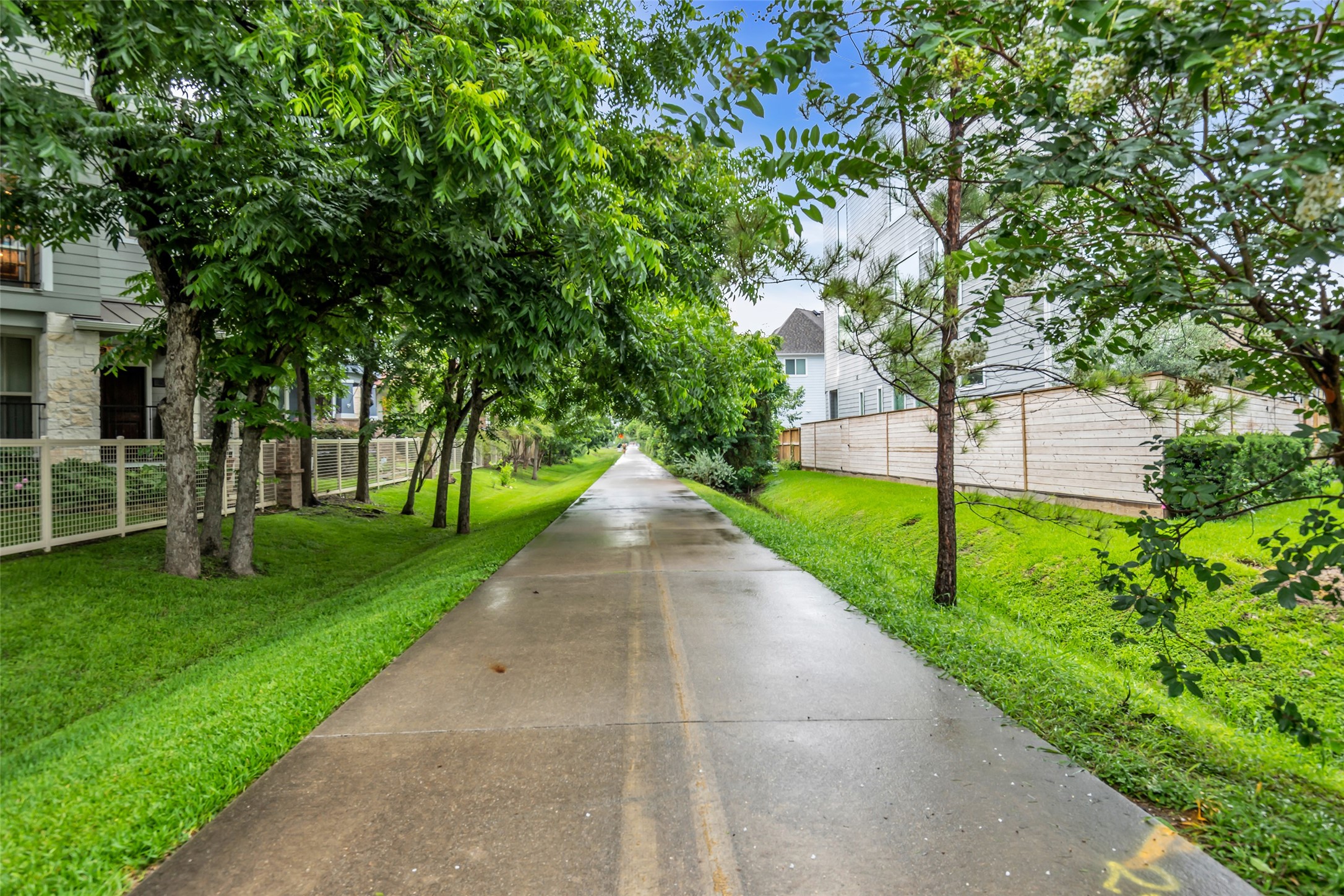  3201 White Oak Drive - 物件實景