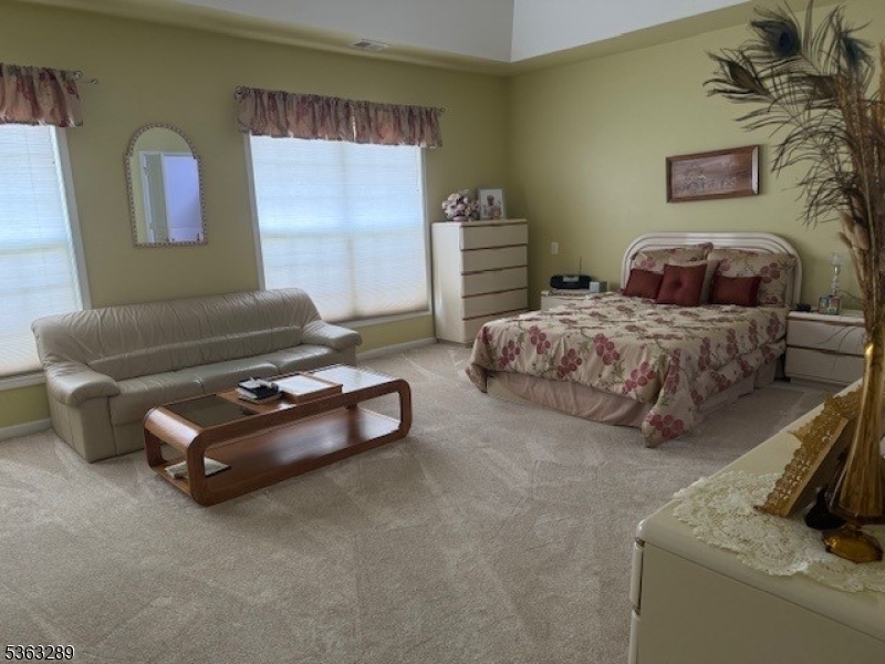 Franklin Twp., New Jersey, 08873, United States, 3 Bedrooms Bedrooms, ,3 BathroomsBathrooms,Residential,For Sale,1847000