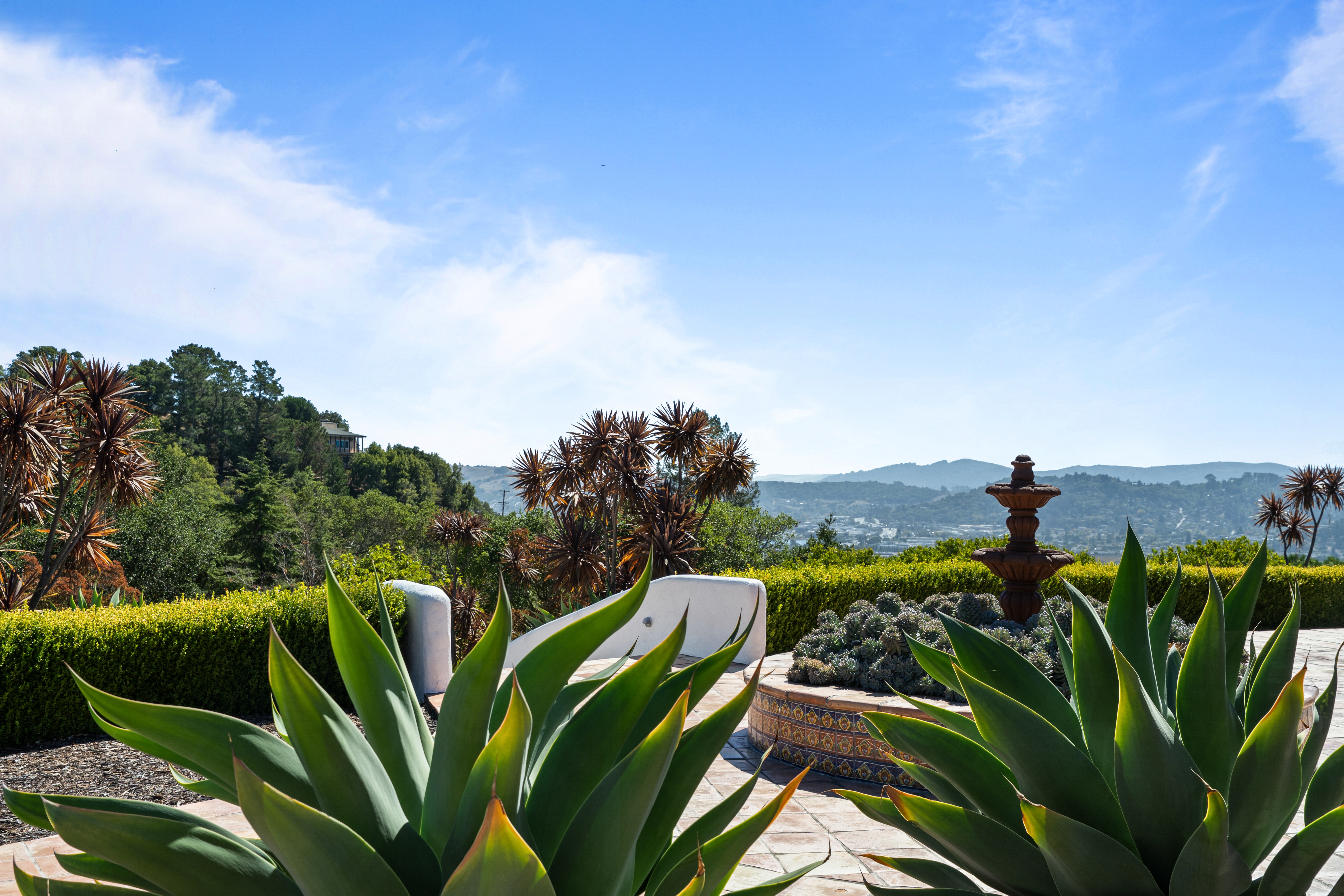  Artisan Hacienda-Style Home with Sweeping Bay to Tam Views - 物件實景