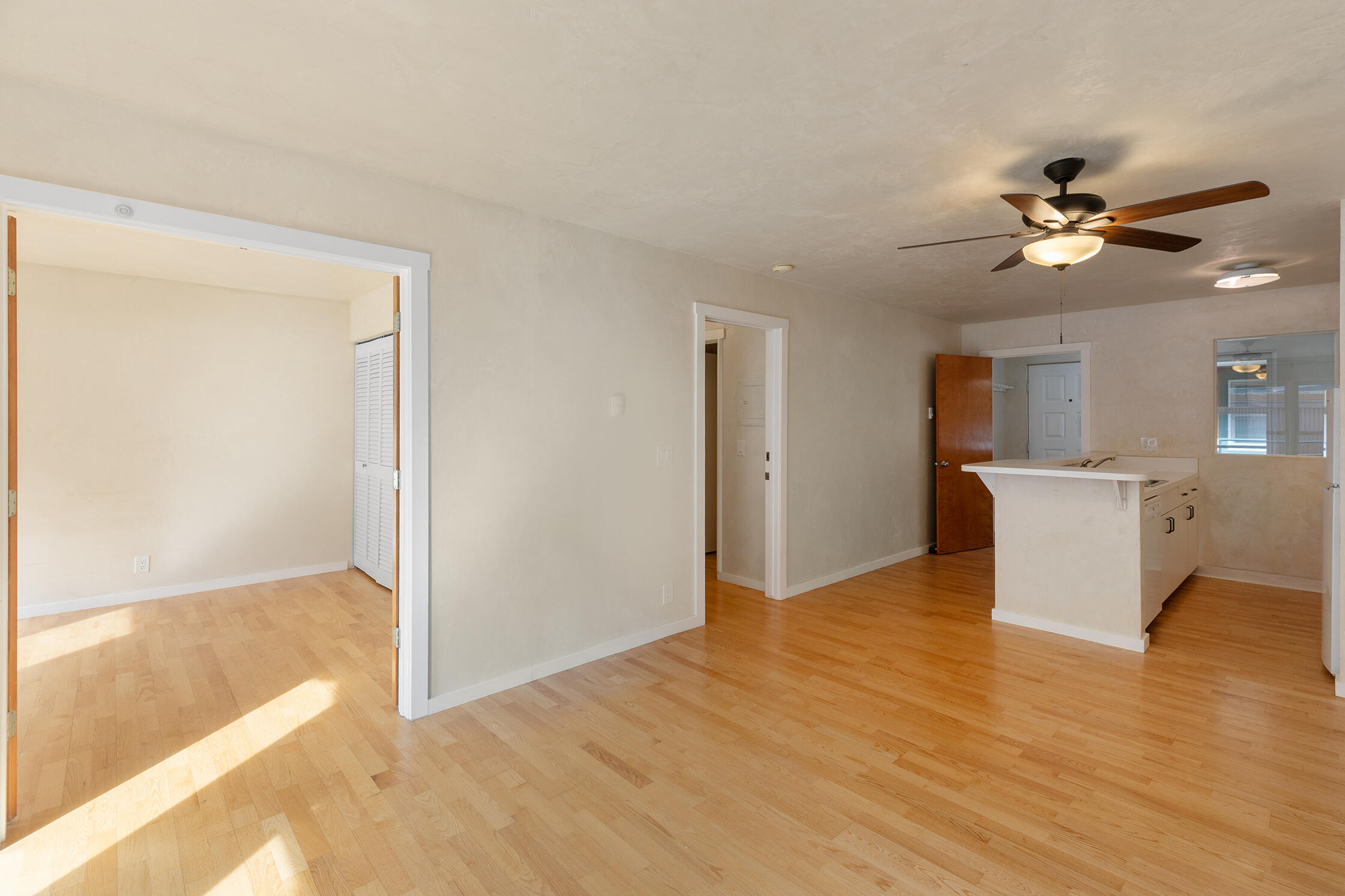 Telluride, Colorado, 81435, United States, 2 Bedrooms Bedrooms, ,1 BathroomBathrooms,Residential,For Sale,1990312