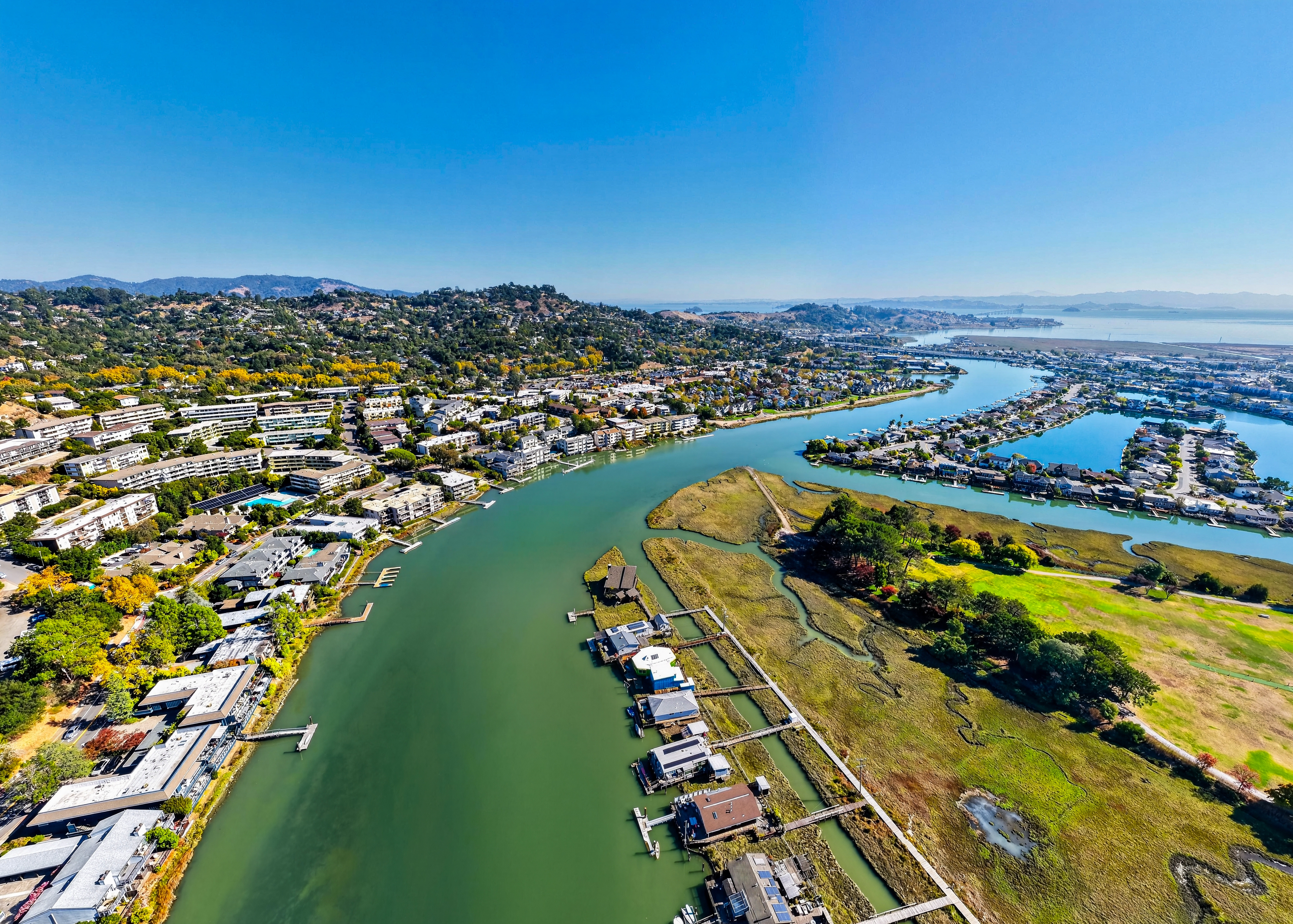  Waterfront Living in the Heart of Greenbrae - 物件實景