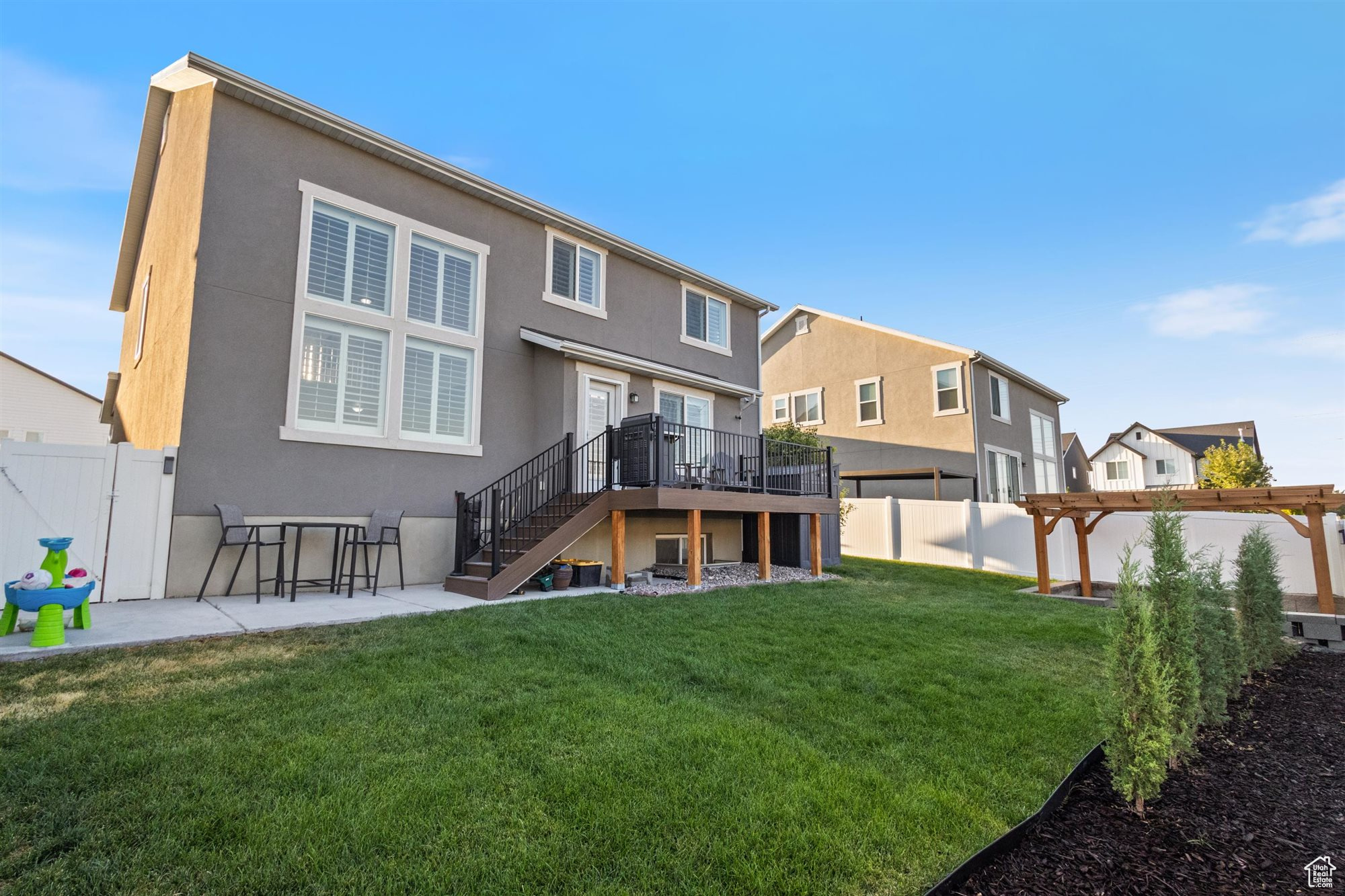 Bluffdale, Utah, 84065, United States, 4 Bedrooms Bedrooms, ,4 BathroomsBathrooms,Residential,For Sale,1910817