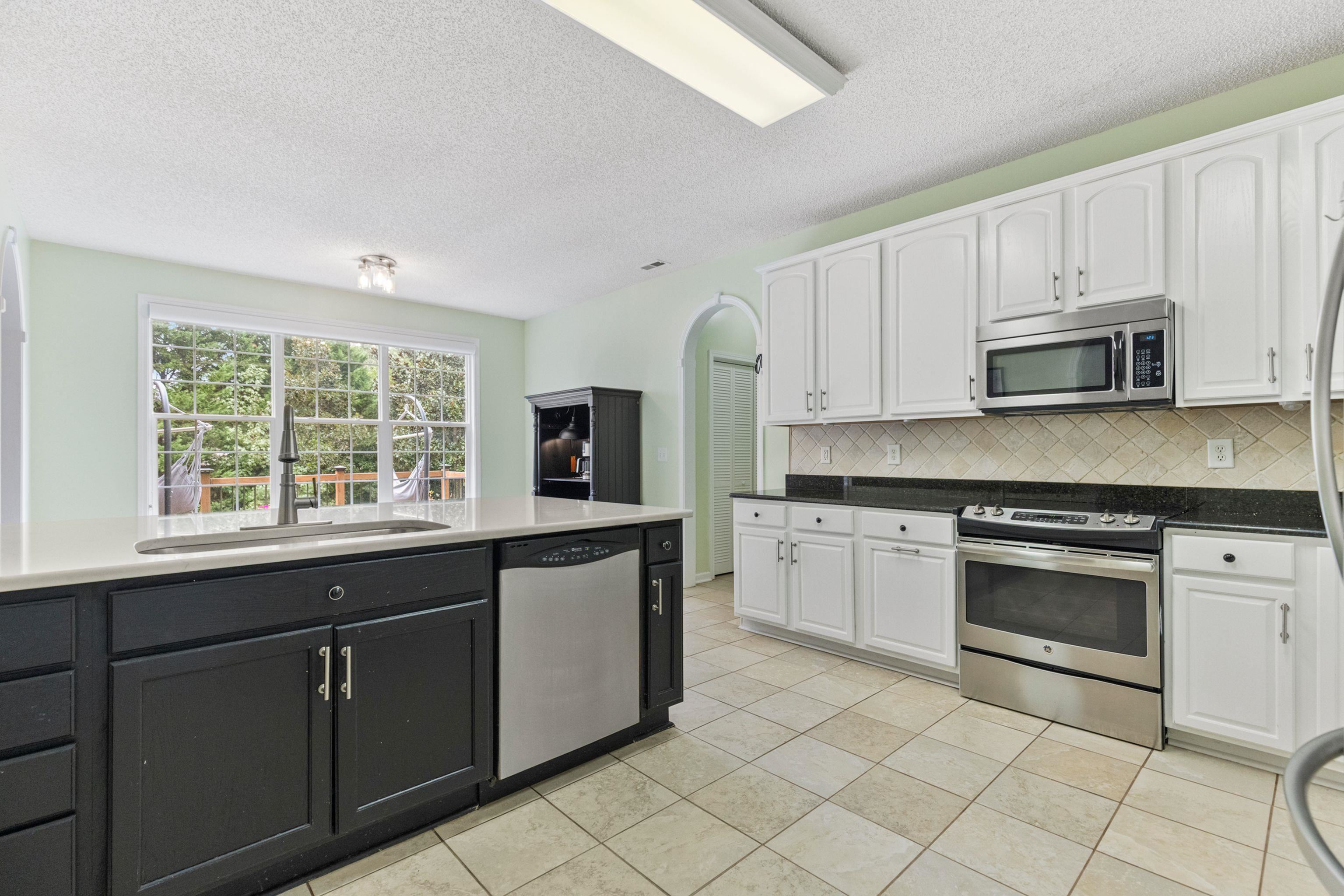 Boiling Springs, South Carolina, 29316, United States, 5 Bedrooms Bedrooms, ,4 BathroomsBathrooms,Residential,For Sale,1977700