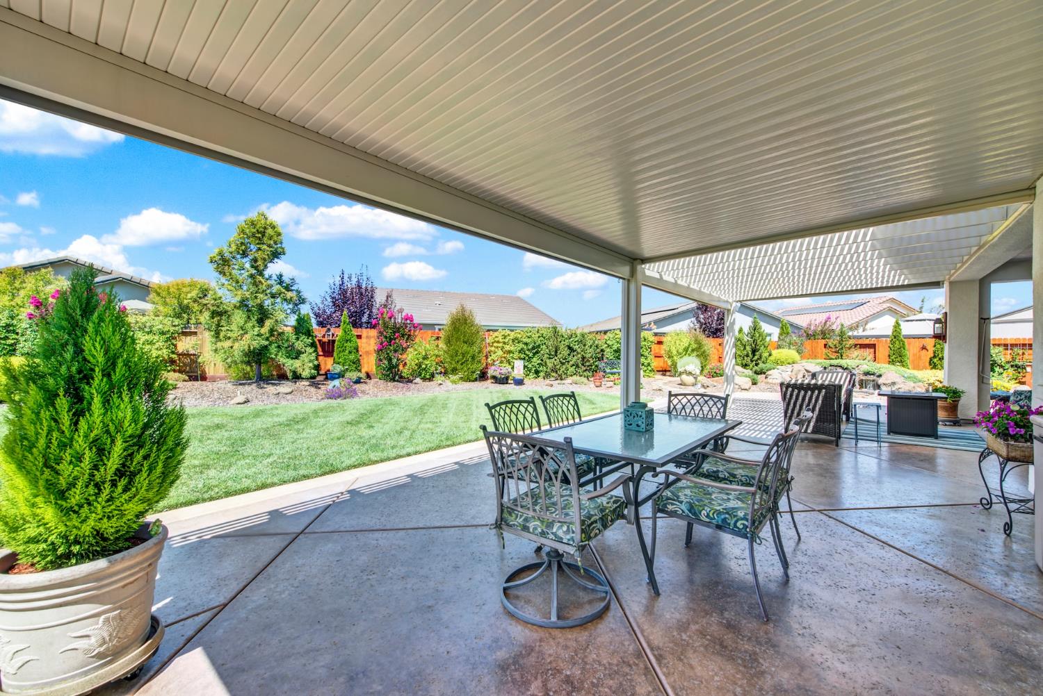 Sacramento, California, 95829, United States, 3 Bedrooms Bedrooms, ,2 BathroomsBathrooms,Residential,For Sale,1912501