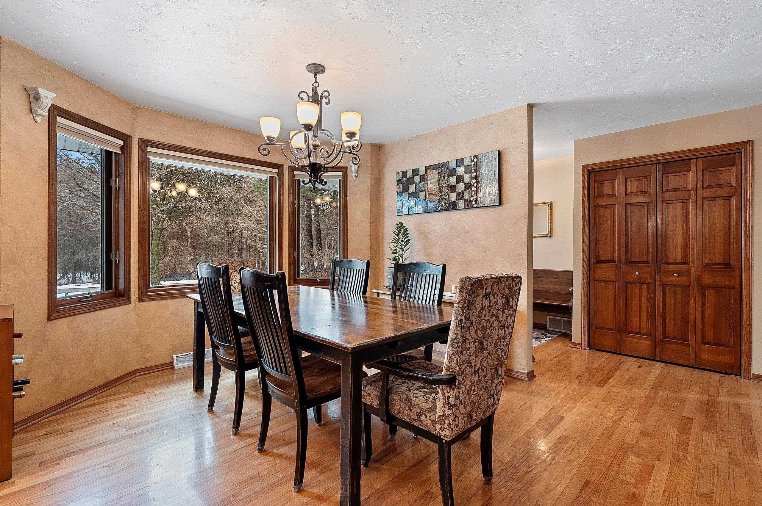 GREEN BAY, Wisconsin, 54313-8600, United States, 3 Bedrooms Bedrooms, ,4 BathroomsBathrooms,Residential,For Sale,2009732