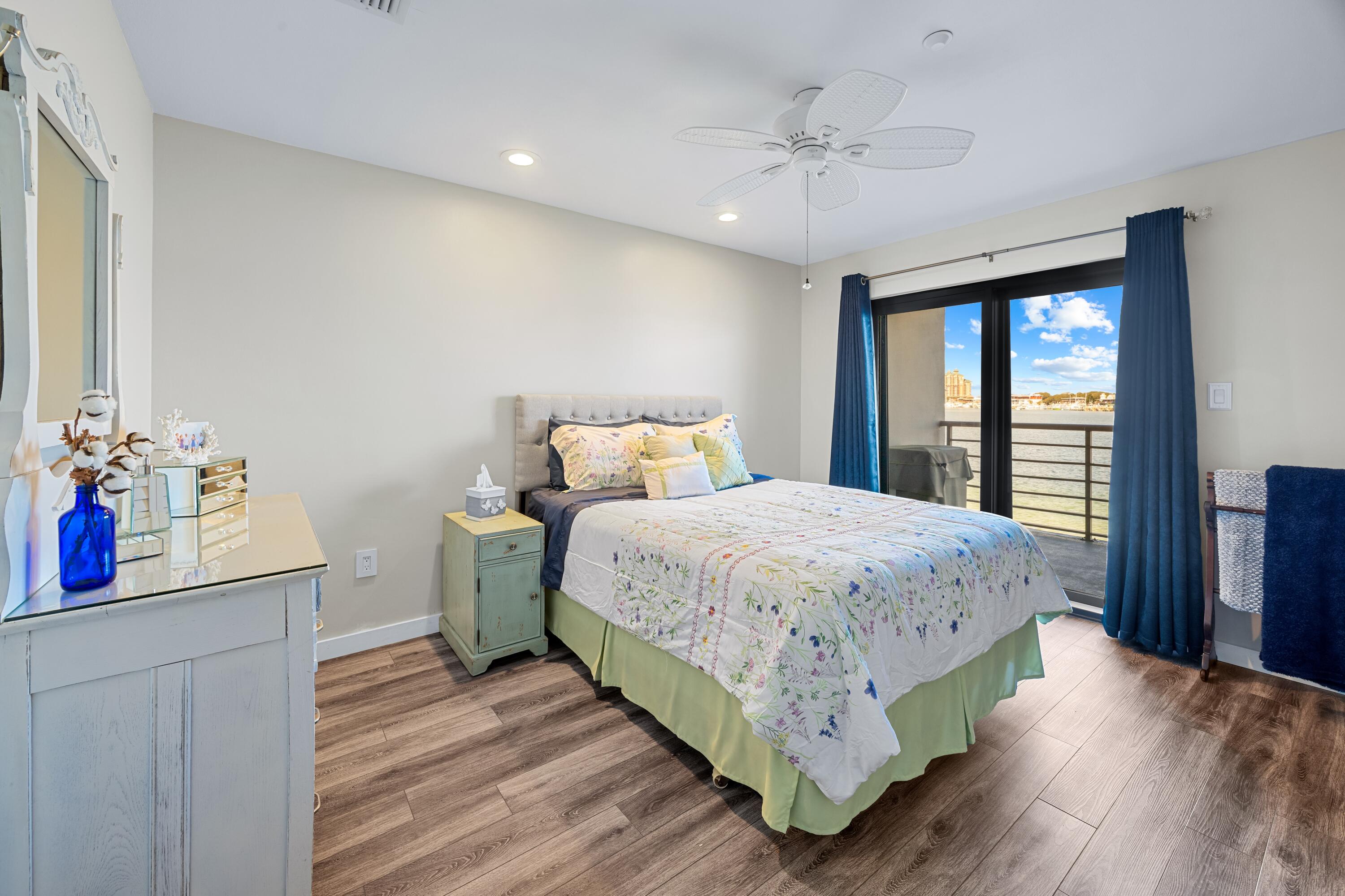 Destin, Florida, 32541, United States, 2 Bedrooms Bedrooms, ,2 BathroomsBathrooms,Residential,For Sale,1722563