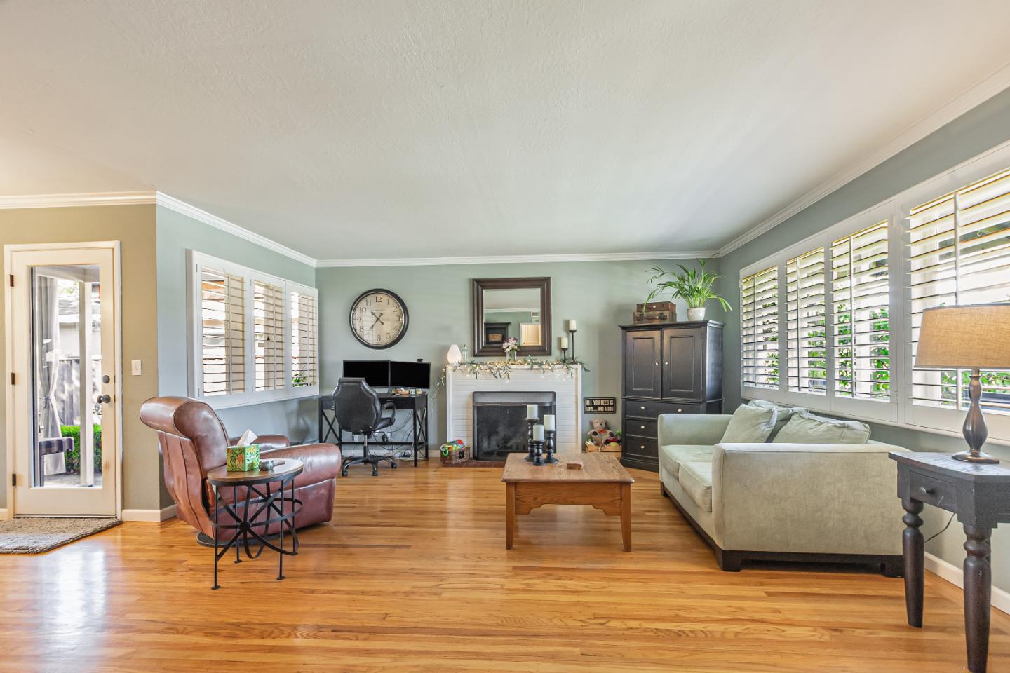 Santa Clara, California, 95050, United States, 3 Bedrooms Bedrooms, ,2 BathroomsBathrooms,Residential,For Sale,1942151