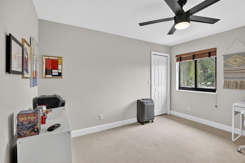 Miramar, Florida, 33027, United States, 5 Bedrooms Bedrooms, ,3 BathroomsBathrooms,Residential,For Sale,1987631