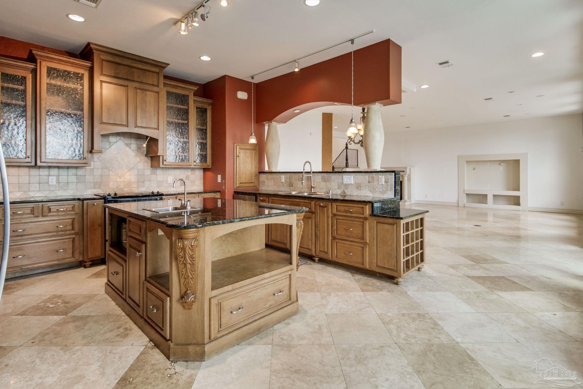 Pensacola, Florida, 32504, United States, 3 Bedrooms Bedrooms, ,4 BathroomsBathrooms,Residential,For Sale,1893551