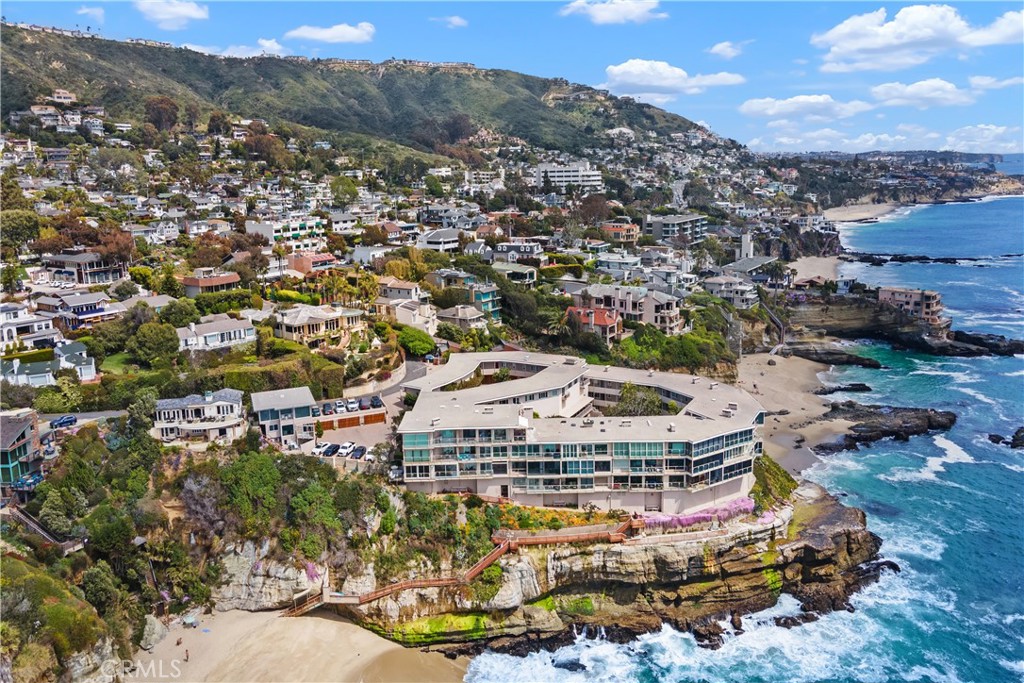 Laguna Beach, California, 92651, United States, 4 Bedrooms Bedrooms, ,4 BathroomsBathrooms,Residential,For Sale,1787523