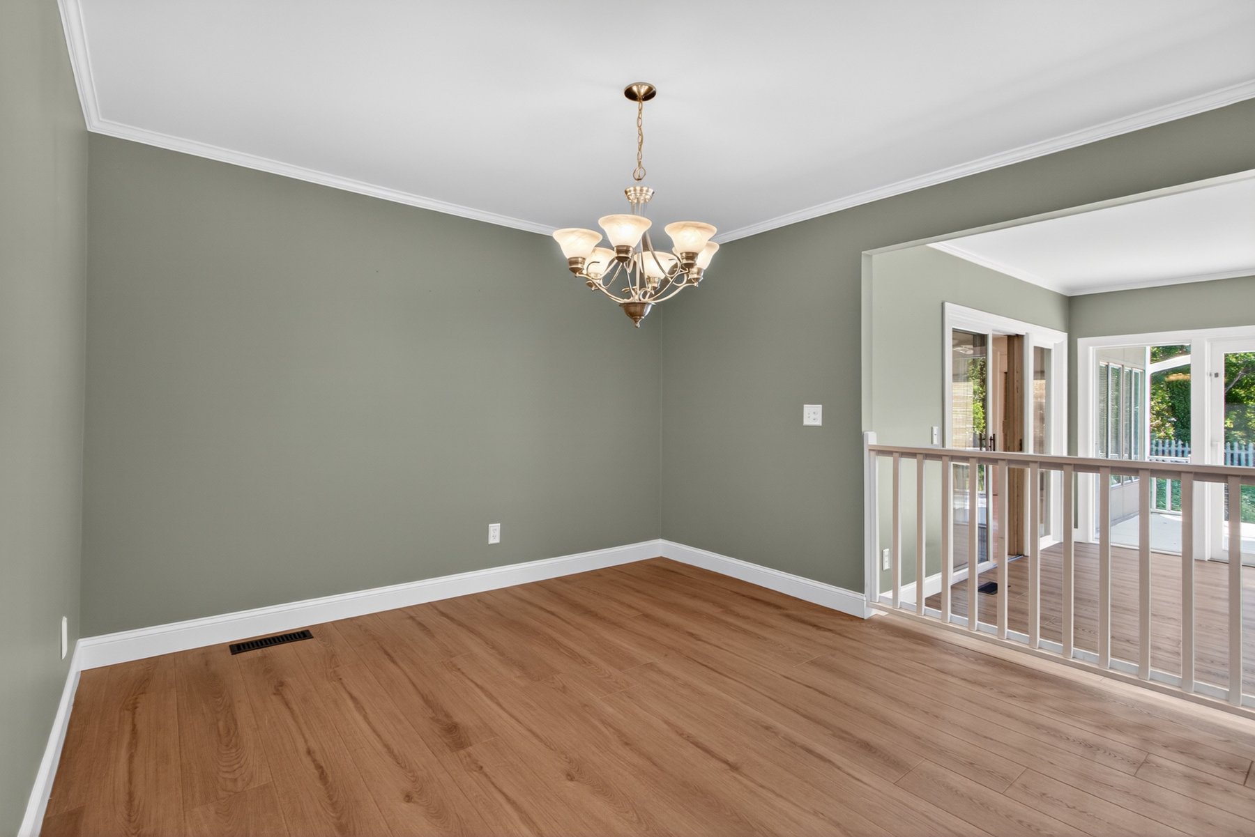  18609 Broadfield Drive - 物件實景