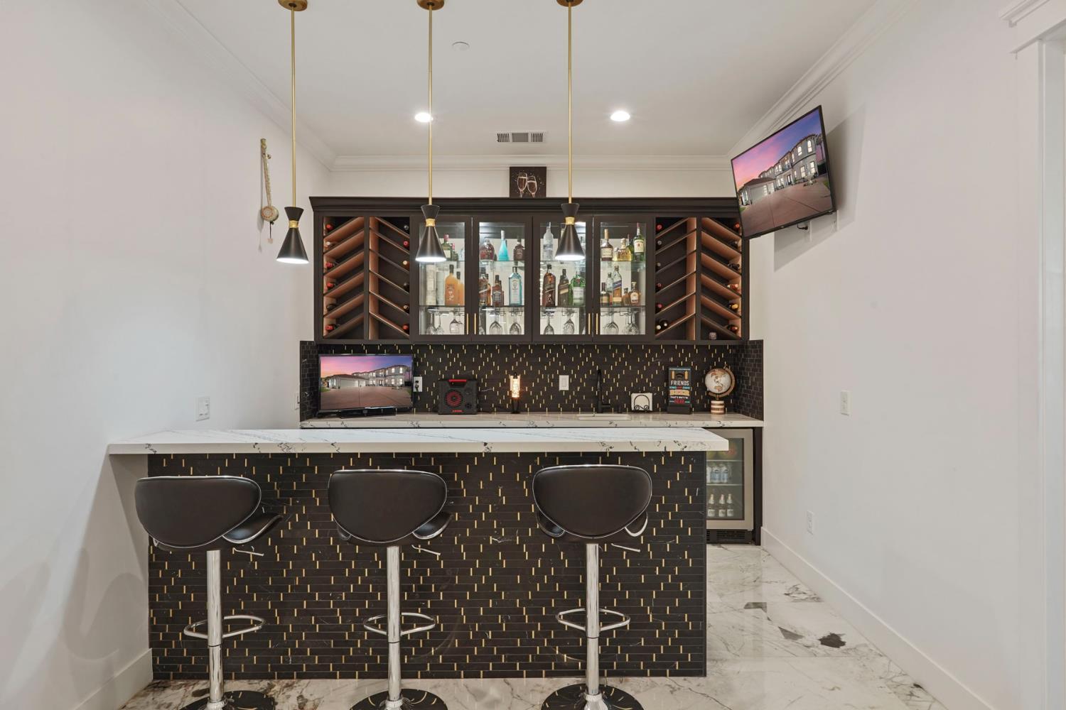 Lodi, California, 95242, United States, 5 Bedrooms Bedrooms, ,5 BathroomsBathrooms,Residential,For Sale,2012542