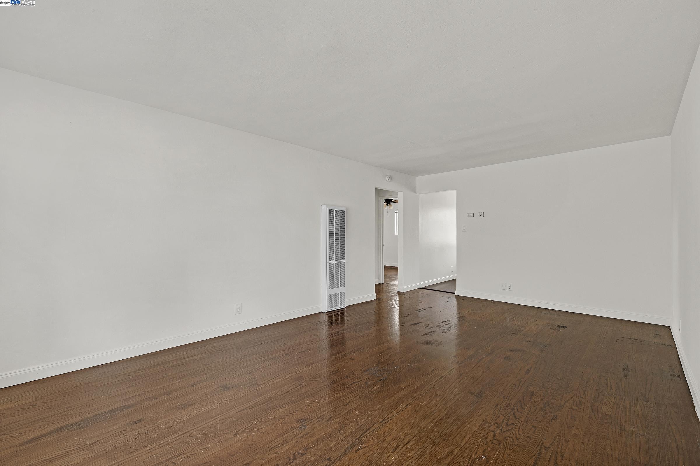 Oakland, California, 94605, United States, ,Residential,For Sale,2003092