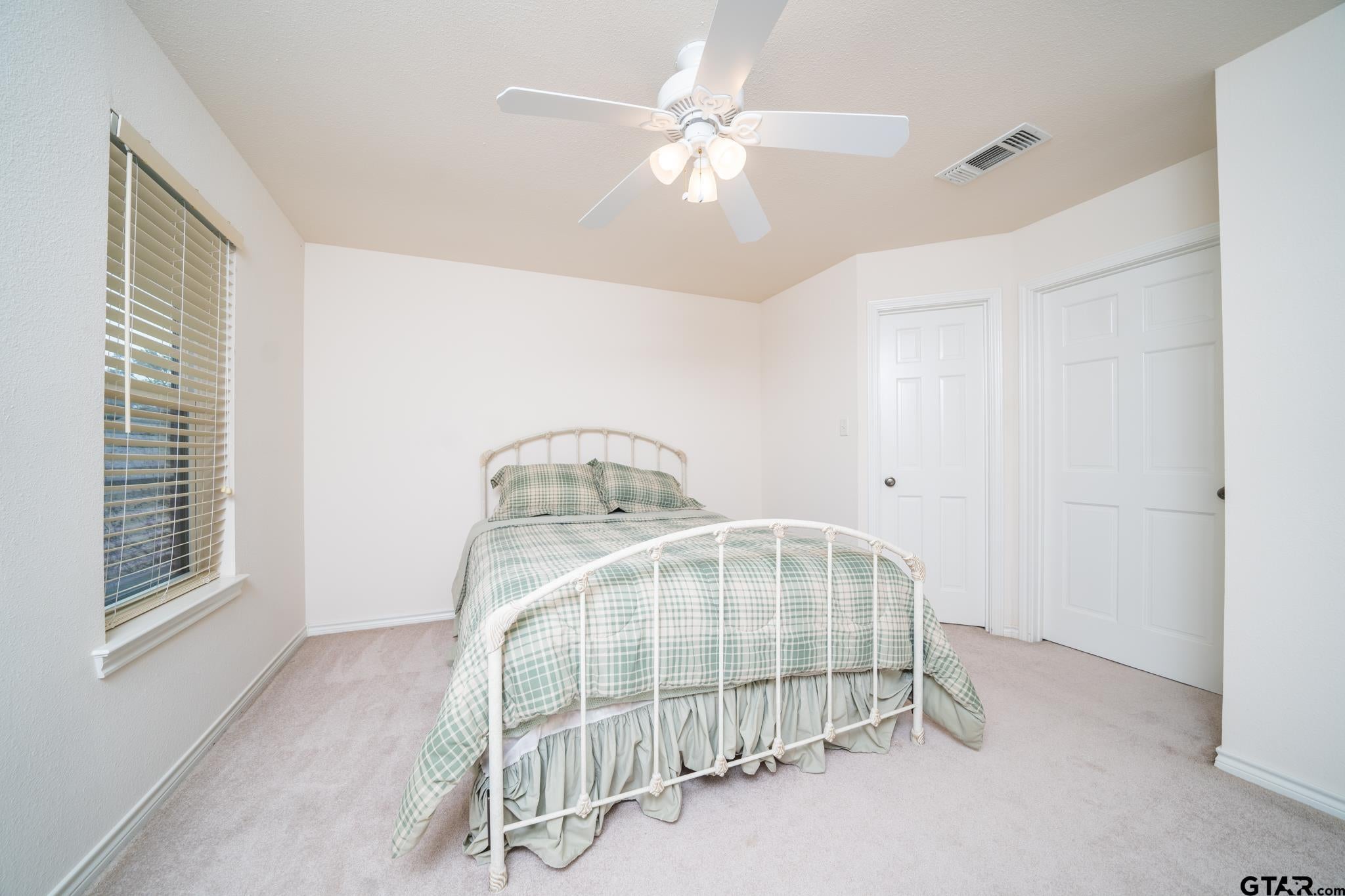 Pittsburg, Texas, 75686, United States, 4 Bedrooms Bedrooms, ,3 BathroomsBathrooms,Residential,For Sale,1839930