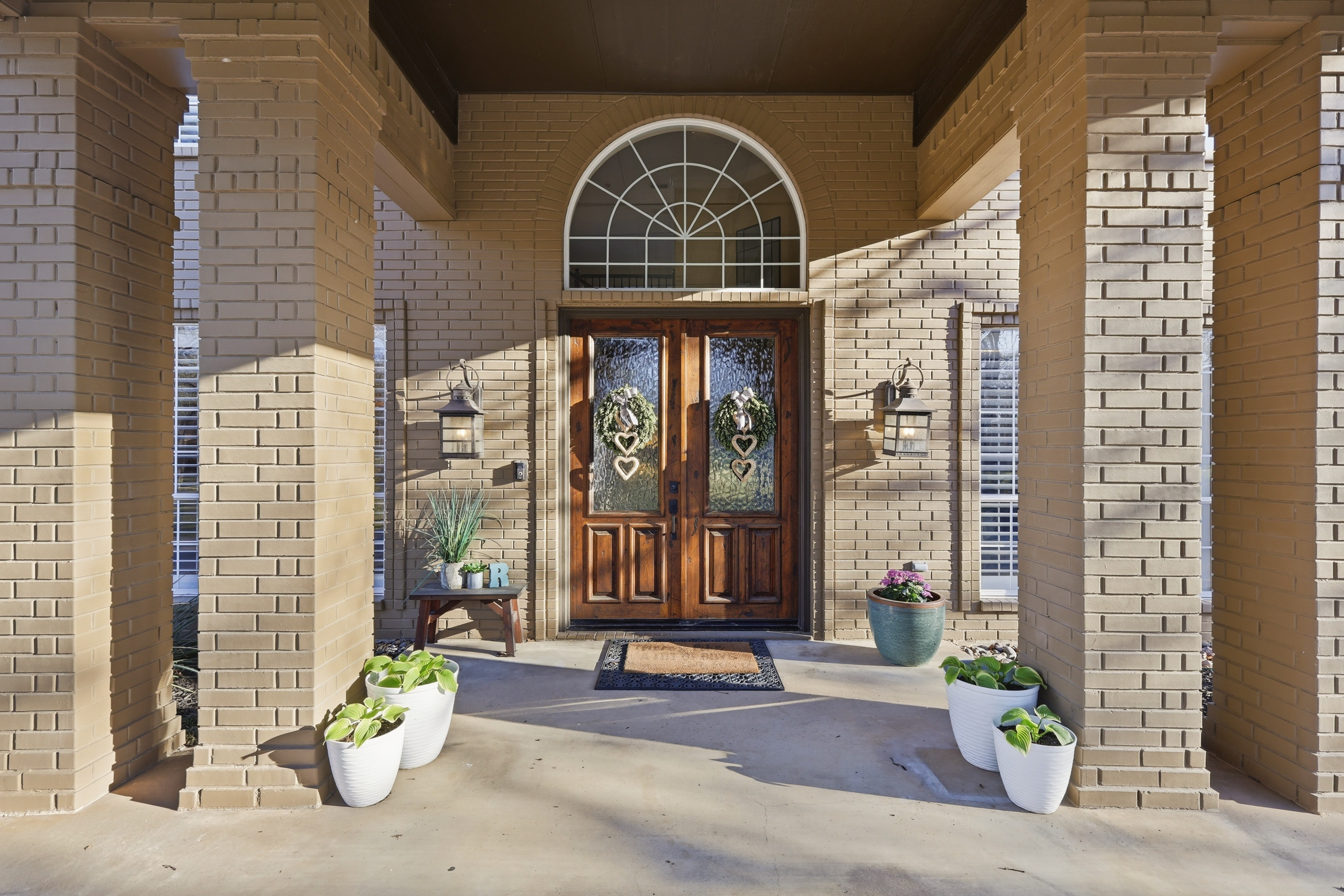  Resort-Style Estate Living on 1.9 Wooded Acres in Prestigious Shadow Wood Estate - 物件實景