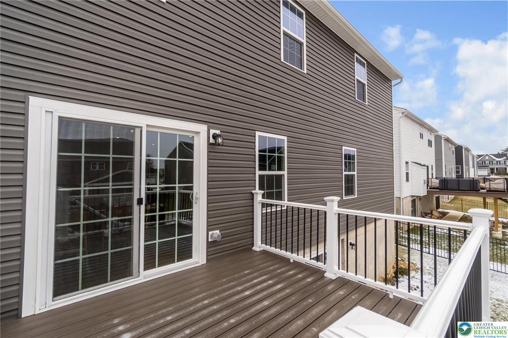 Catasauqua, Pennsylvania, 18032, United States, 5 Bedrooms Bedrooms, ,5 BathroomsBathrooms,Residential,For Sale,2008861