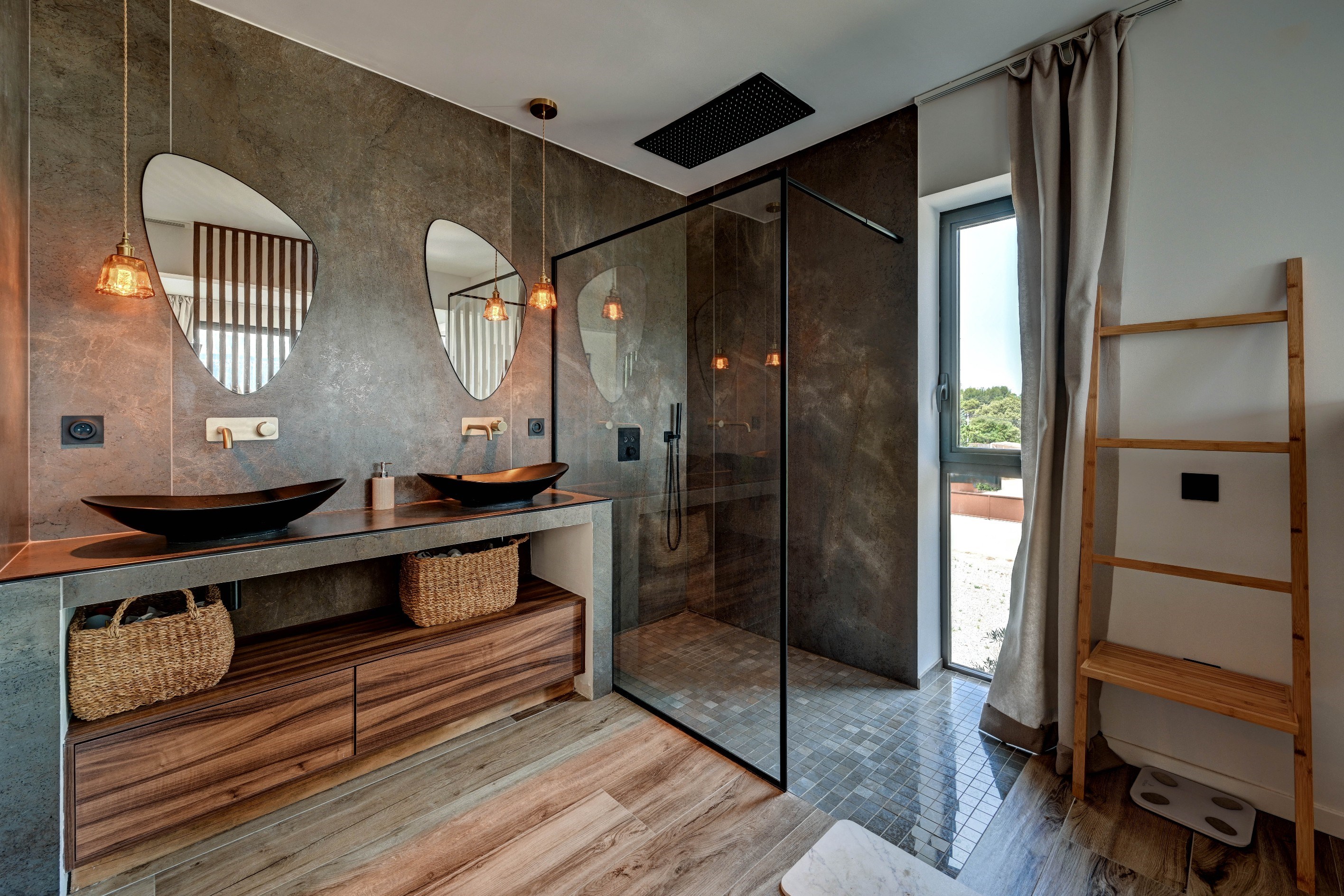  Exceptional Contemporary Proprety with view - 物件實景