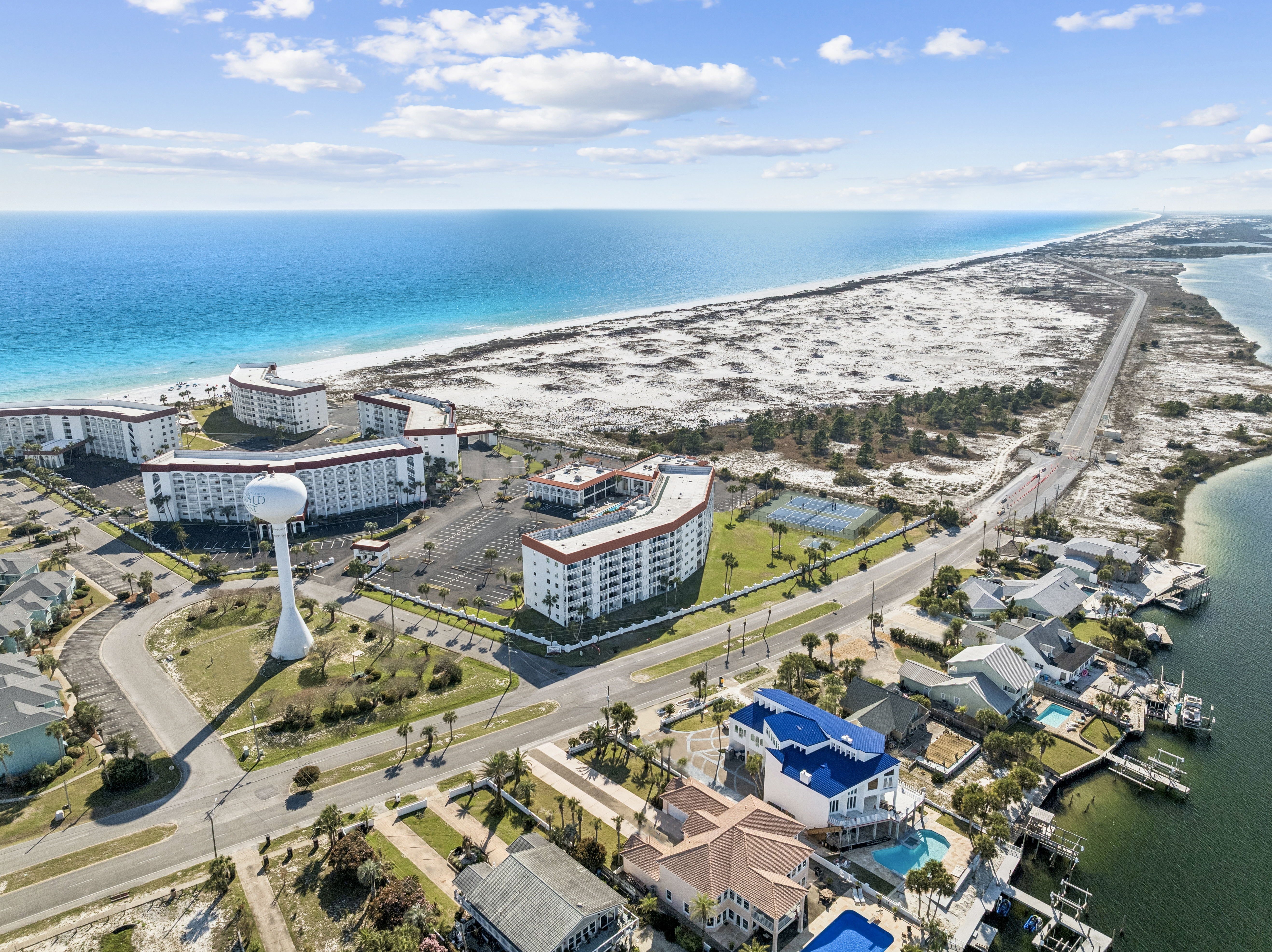  Updated Coastal Condo With Gulf Access And Resort Amenities - 物件實景