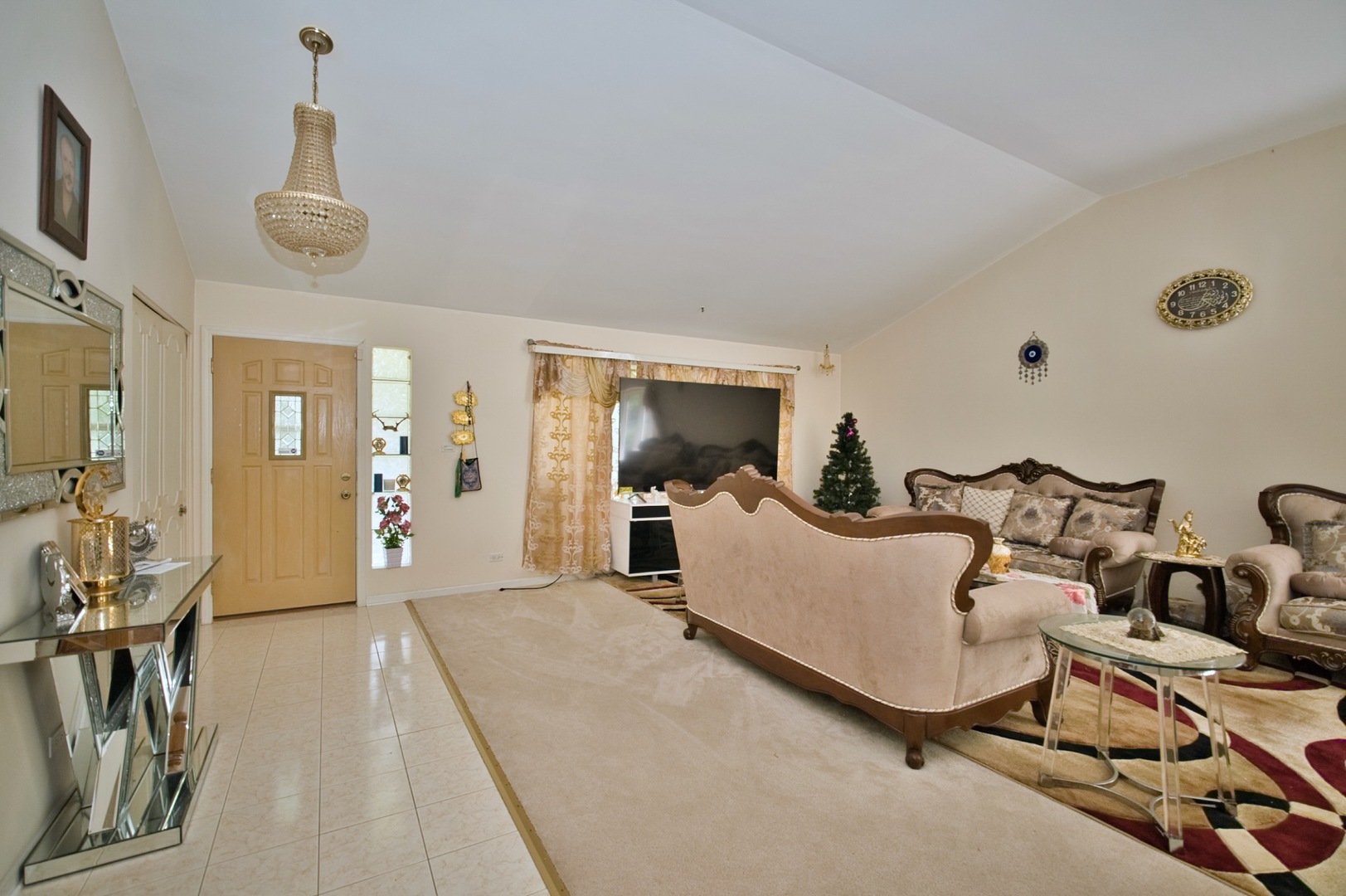 Skokie, Illinois, 60076, United States, 4 Bedrooms Bedrooms, ,3 BathroomsBathrooms,Residential,For Sale,2000089