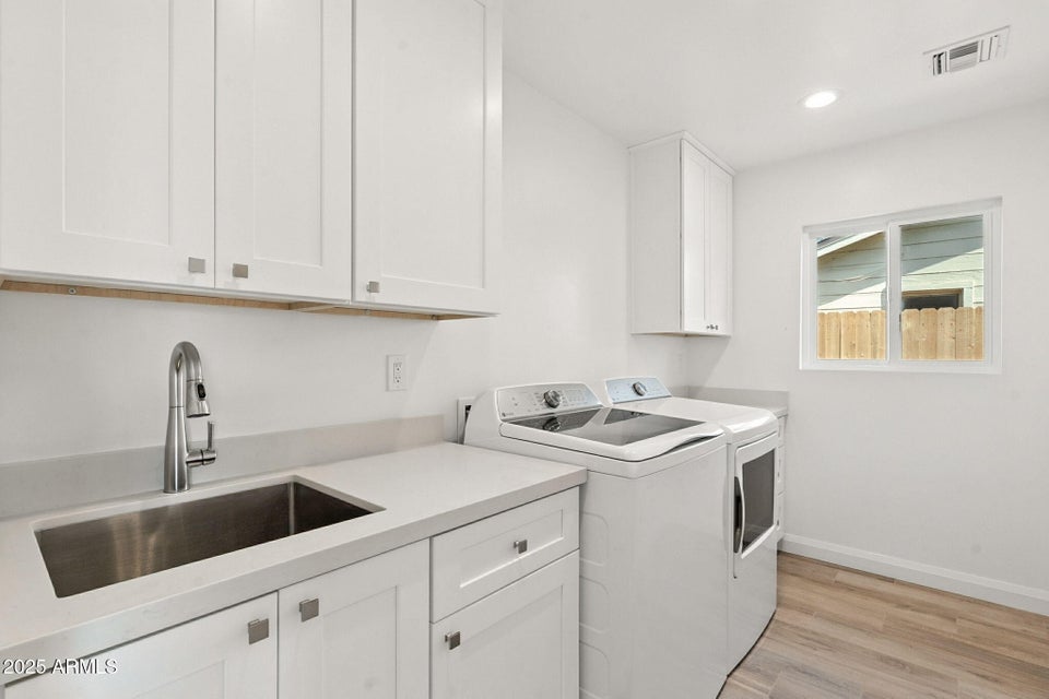 Phoenix, Arizona, 85008, United States, 4 Bedrooms Bedrooms, ,2 BathroomsBathrooms,Residential,For Sale,1974432