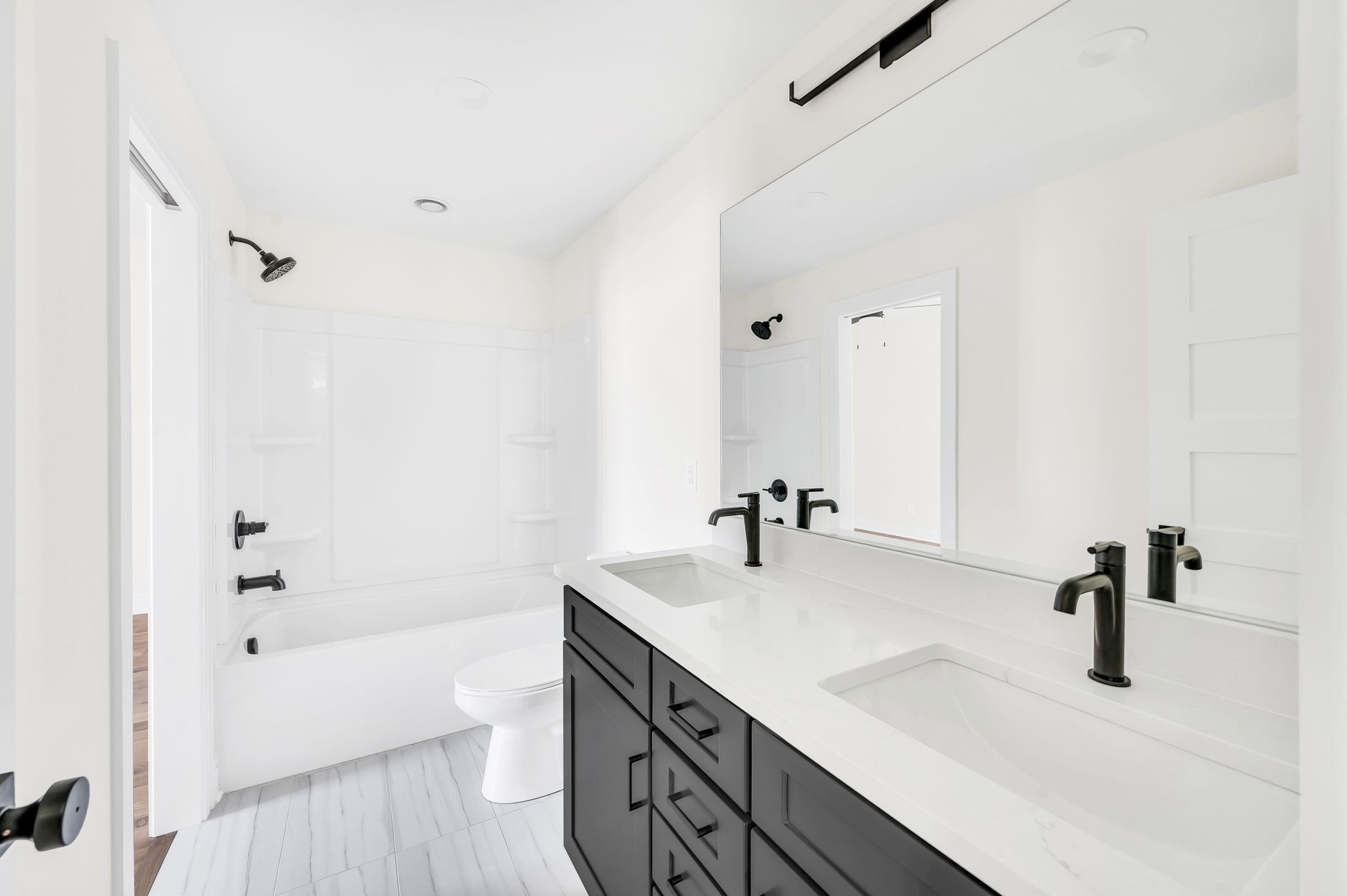 Nashville, Tennessee, 37206, United States, 4 Bedrooms Bedrooms, ,4 BathroomsBathrooms,Residential,For Sale,1917969