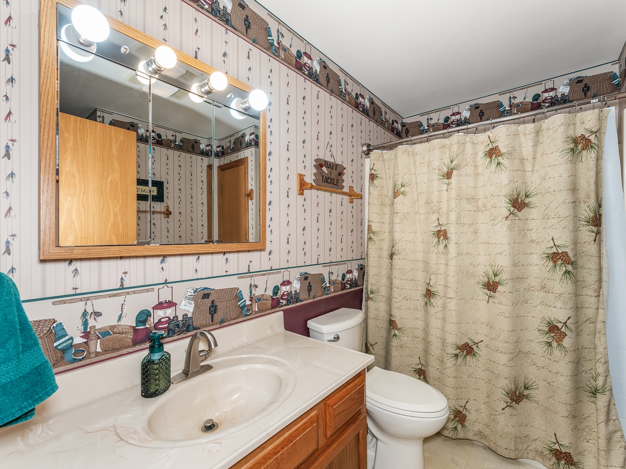 Manitowish Waters, Wisconsin, 54545, United States, 3 Bedrooms Bedrooms, ,1 BathroomBathrooms,Residential,For Sale,1943347