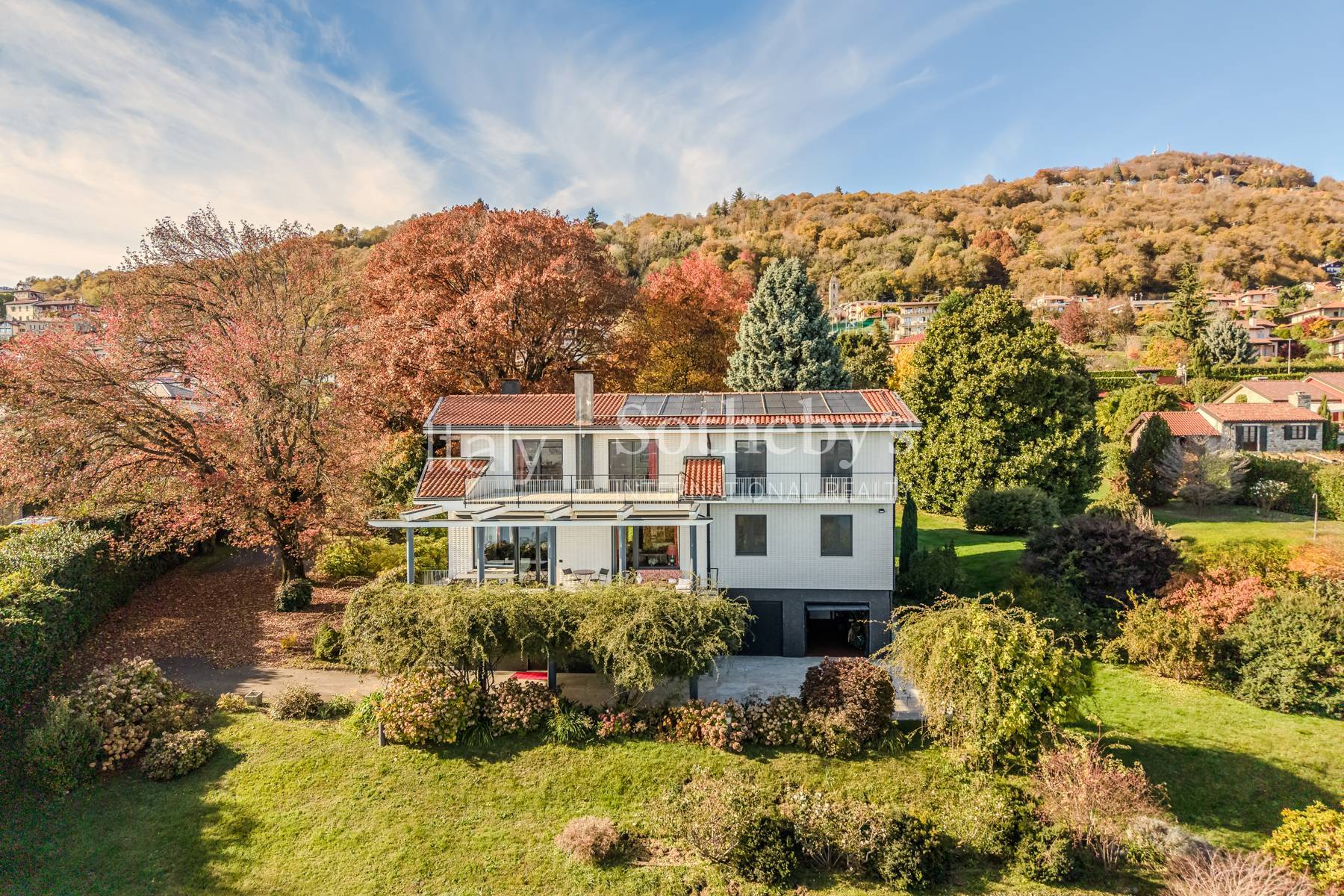 Villa with Lake Views and Gio Ponti Detailing - 物件實景