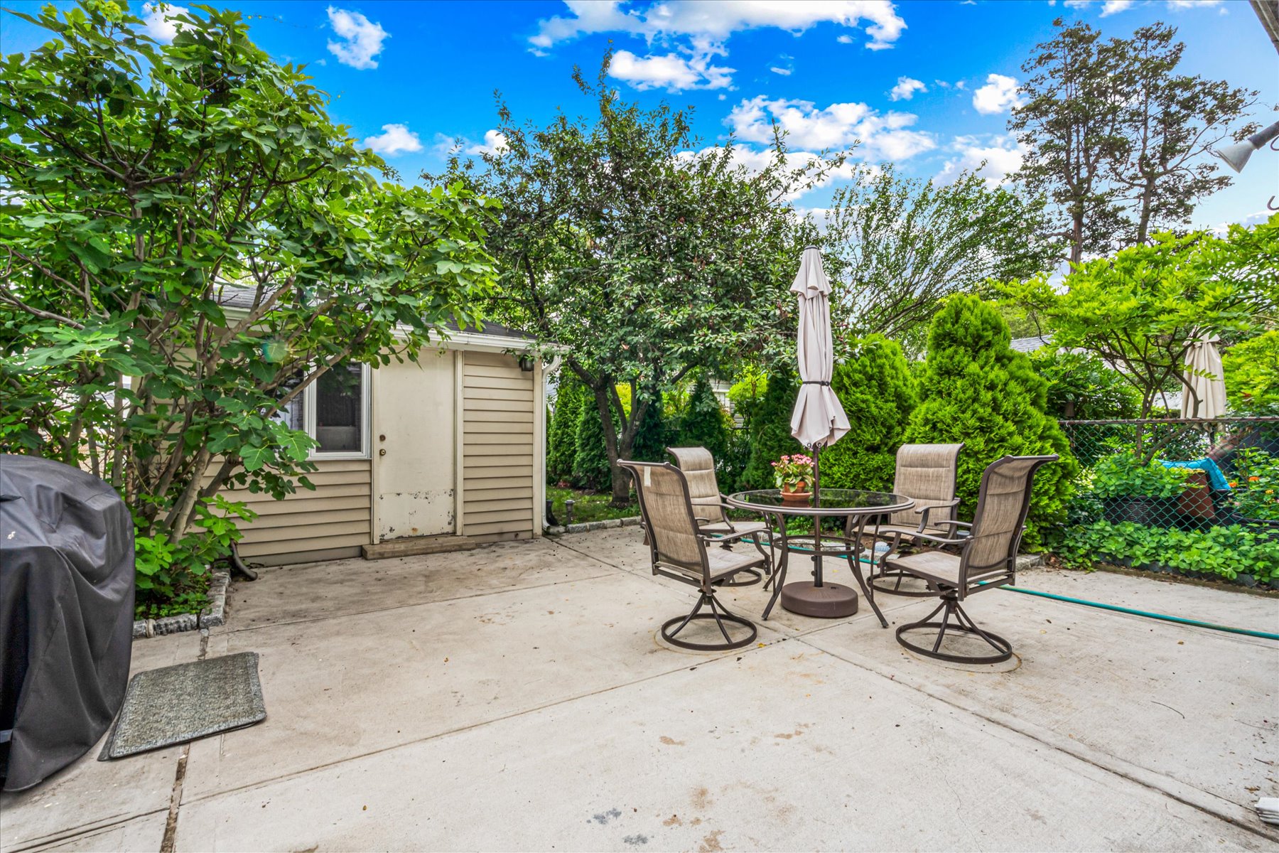  68-37 Nansen Street, Forest Hills, NY, 11375 - 物件實景