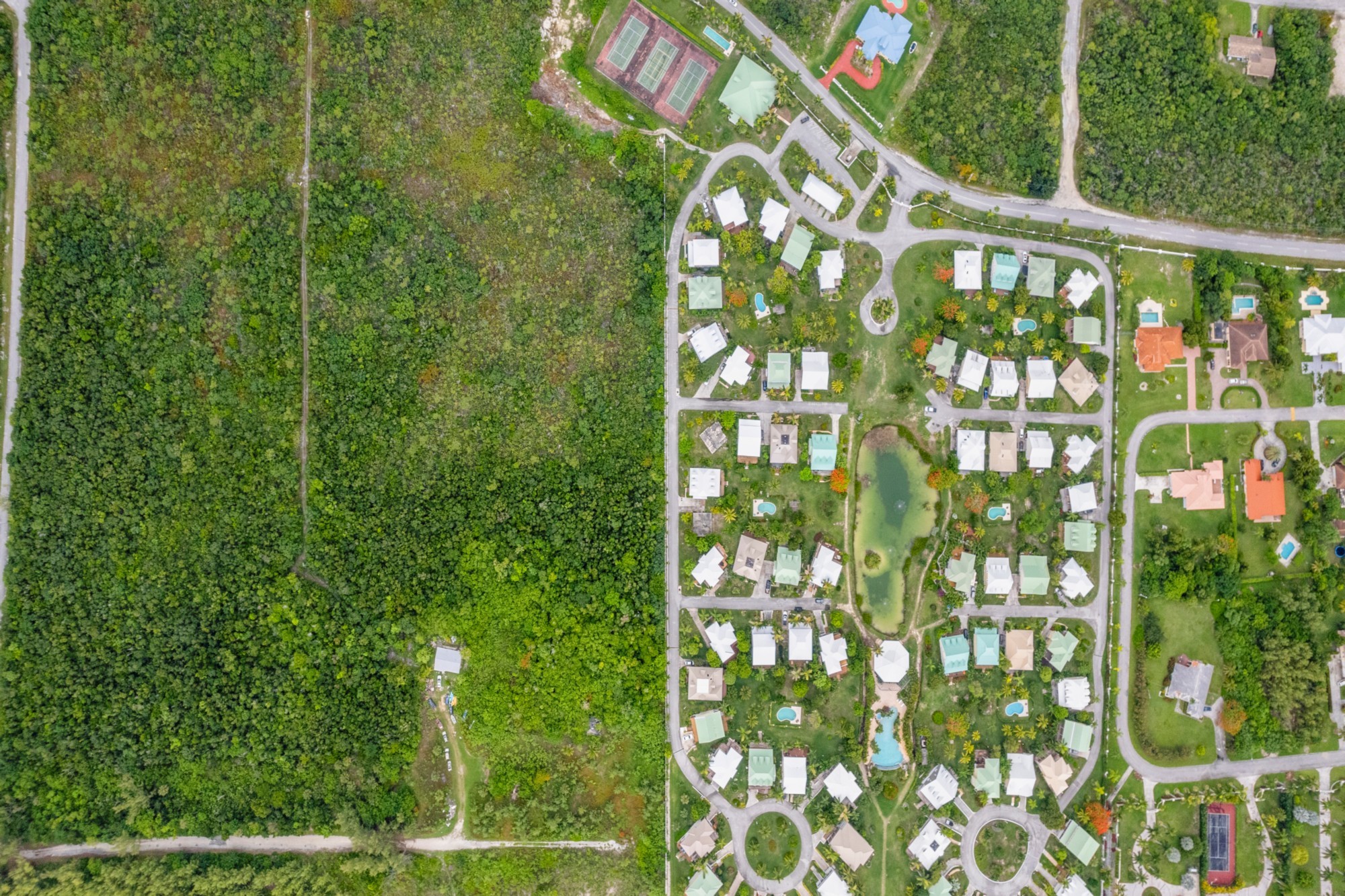  Prime Development Opportunity in Paradise - 物件實景
