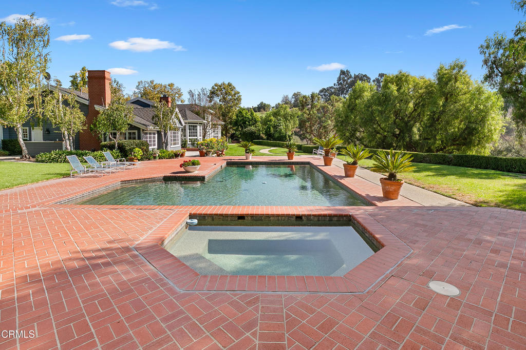 Camarillo, California, 93012, United States, 5 Bedrooms Bedrooms, ,7 BathroomsBathrooms,Residential,For Sale,1996163