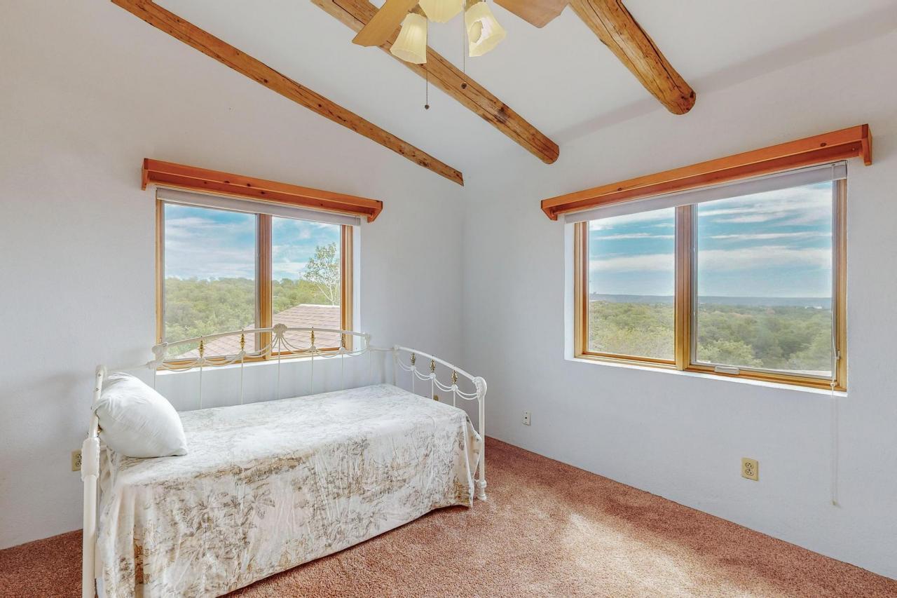30 Apache Creek, Santa Fe, New Mexico, 87505, United States, 5 Bedrooms Bedrooms, ,4 BathroomsBathrooms,Residential,For Sale,30 Apache Creek,1591905