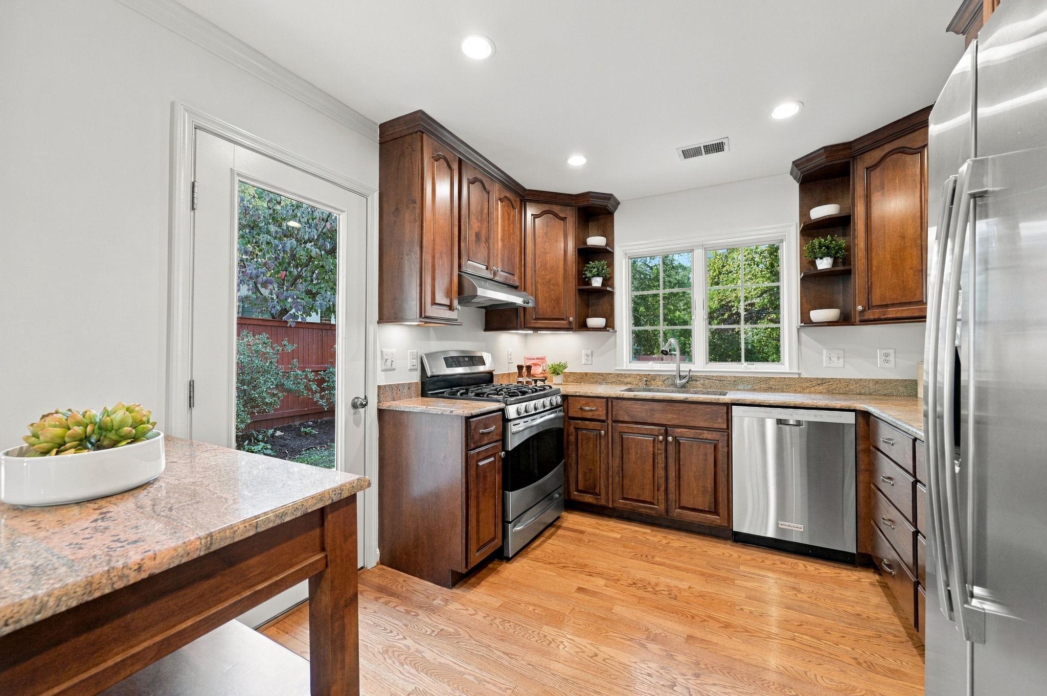  4840 33rd Road N, Arlington, VA, 22207 - 物件實景