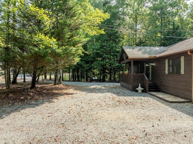 Ellijay, Georgia, 30540, United States, 4 Bedrooms Bedrooms, ,3 BathroomsBathrooms,Residential,For Sale,1910831