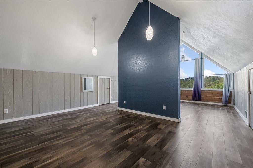 Harrison, Arkansas, 72601, United States, 4 Bedrooms Bedrooms, ,4 BathroomsBathrooms,Residential,For Sale,1993048